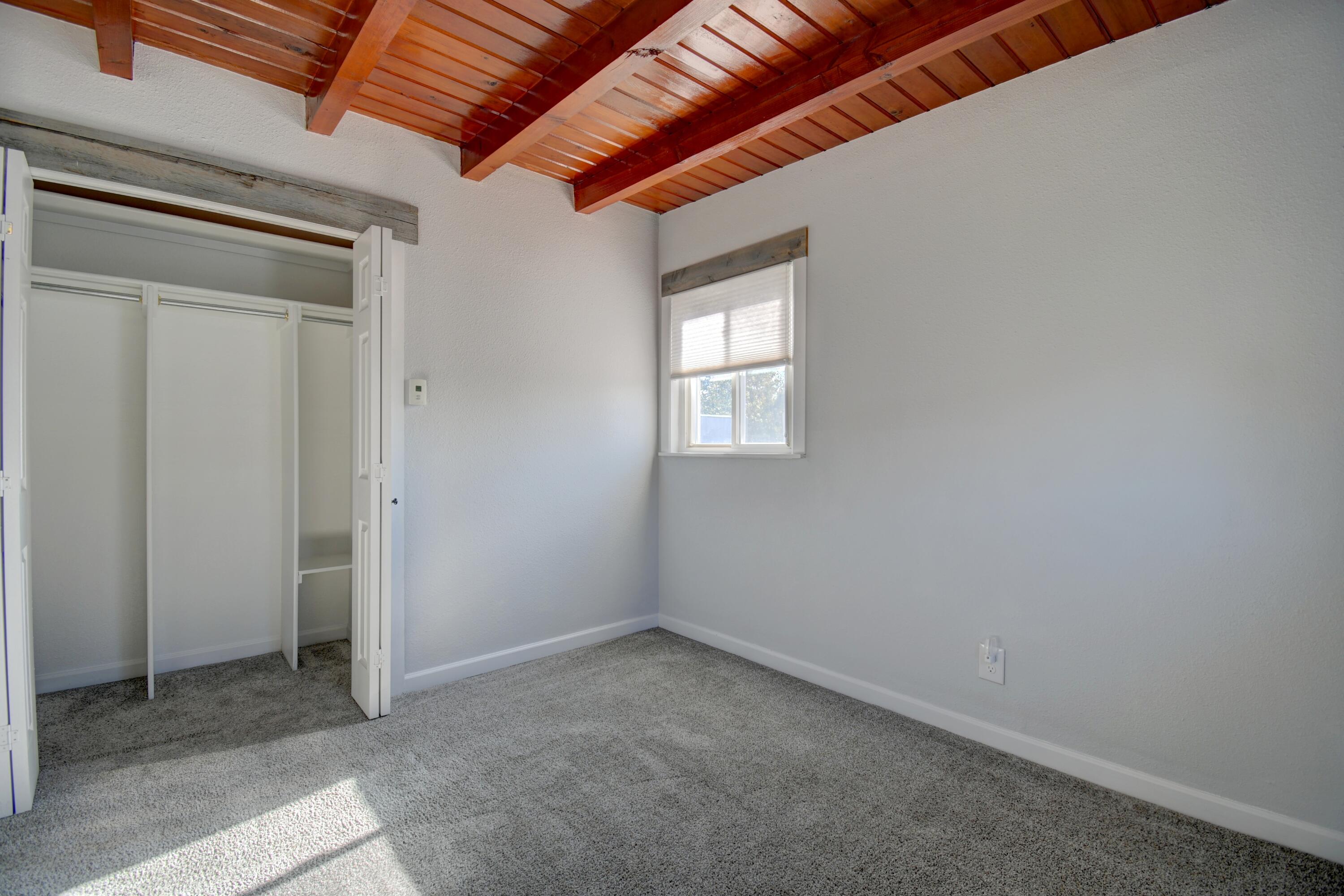 Photo 14 — 1133 McKee Drive NE