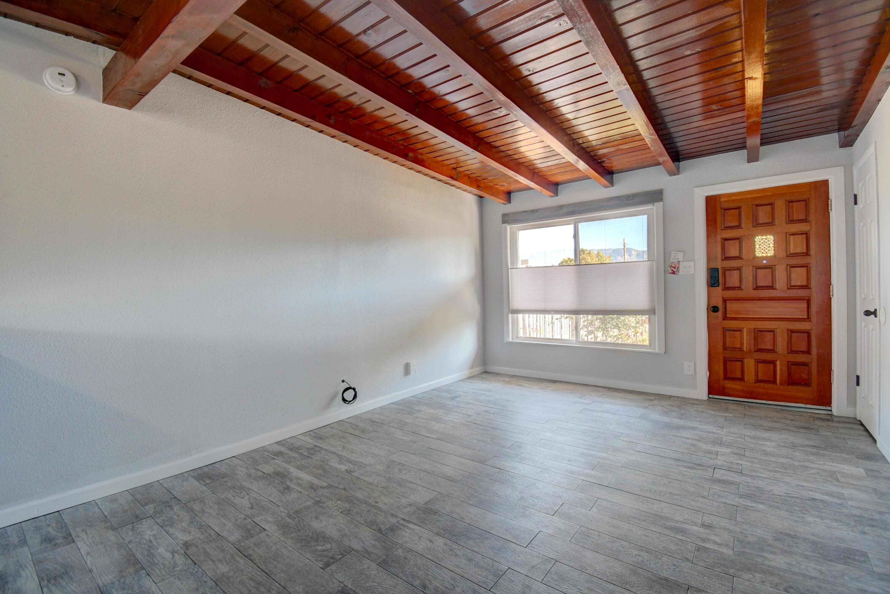 Photo 9 — 1133 McKee Drive NE
