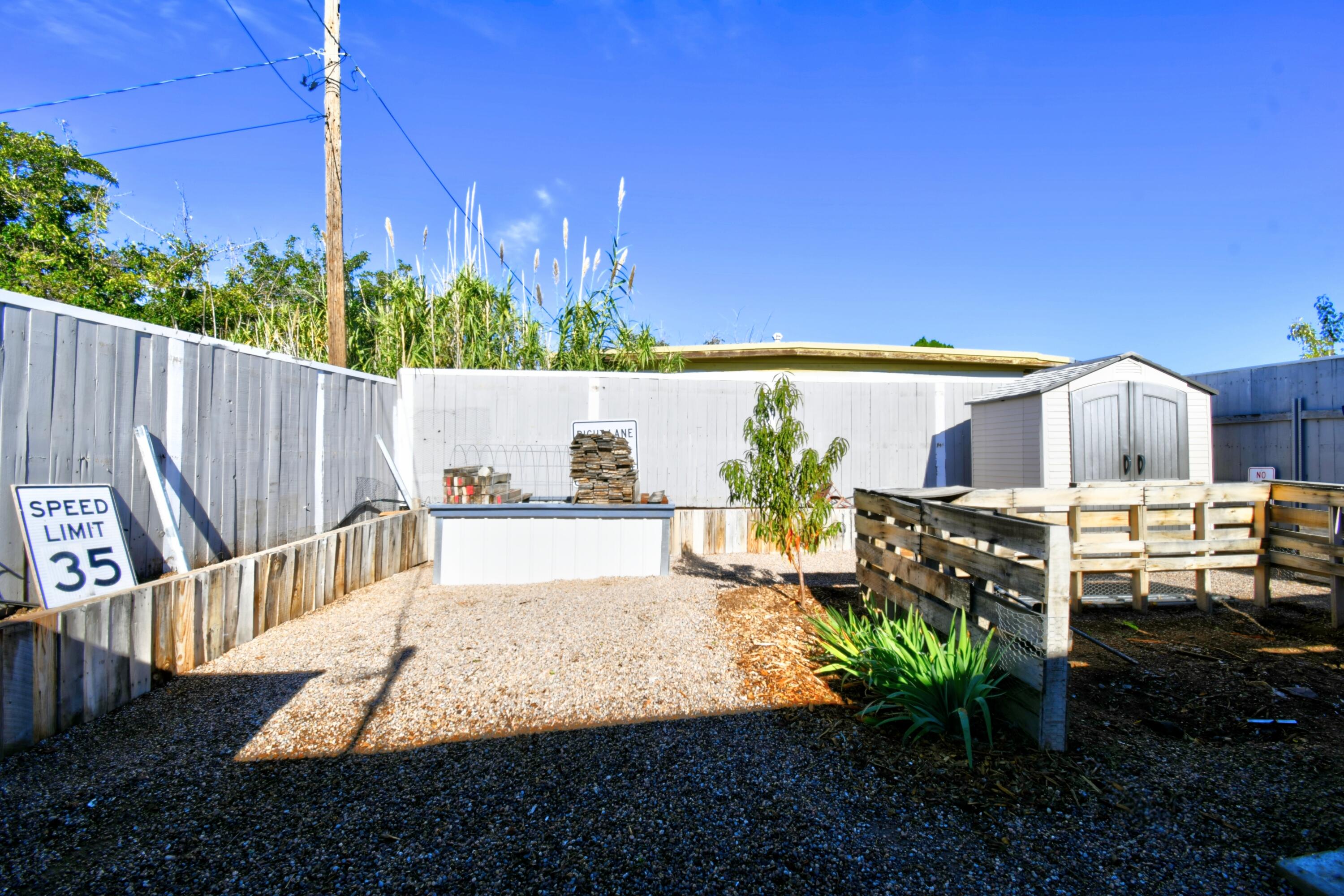 Photo 12 — 1133 McKee Drive NE