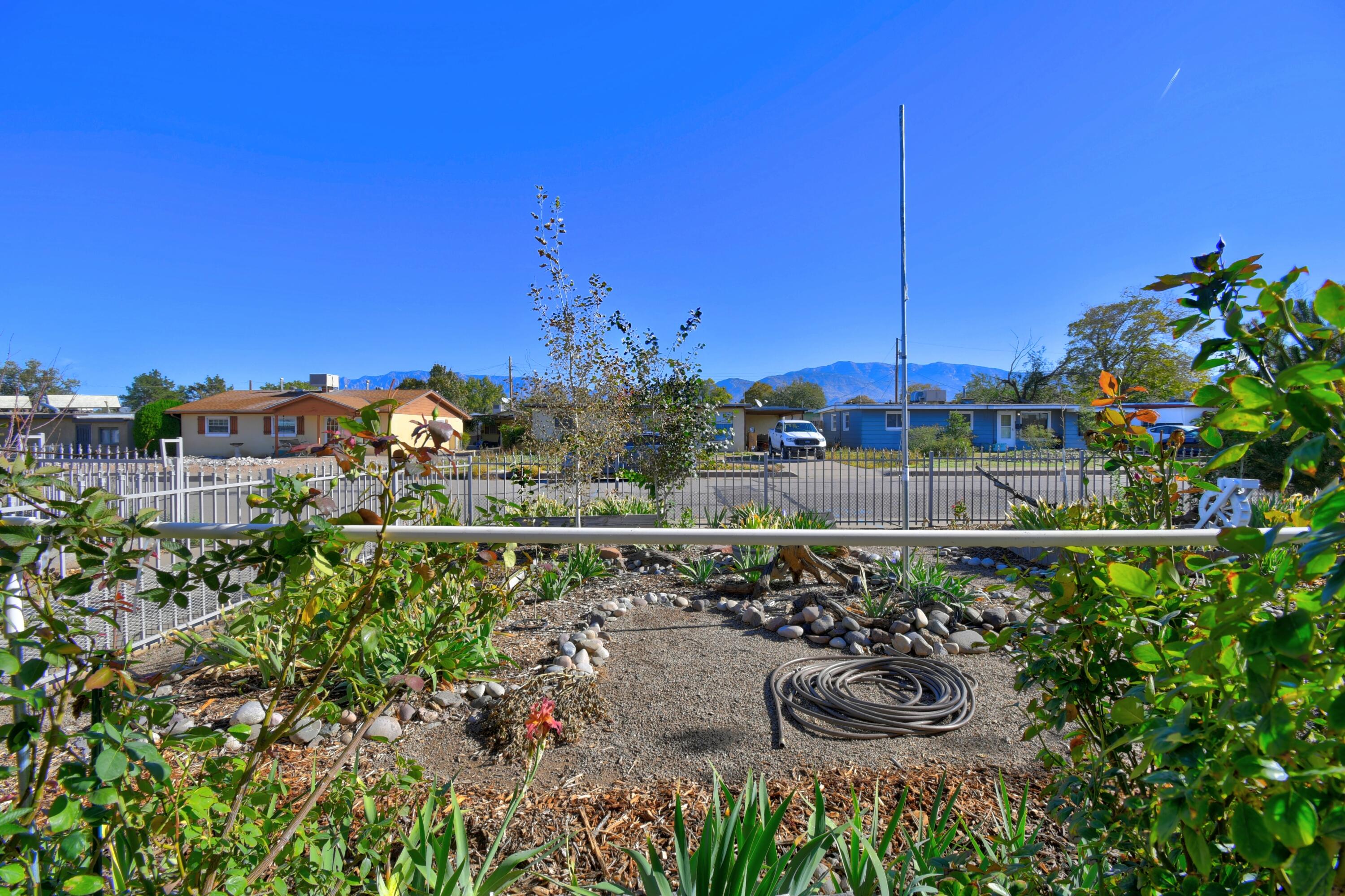 Photo 13 — 1133 McKee Drive NE