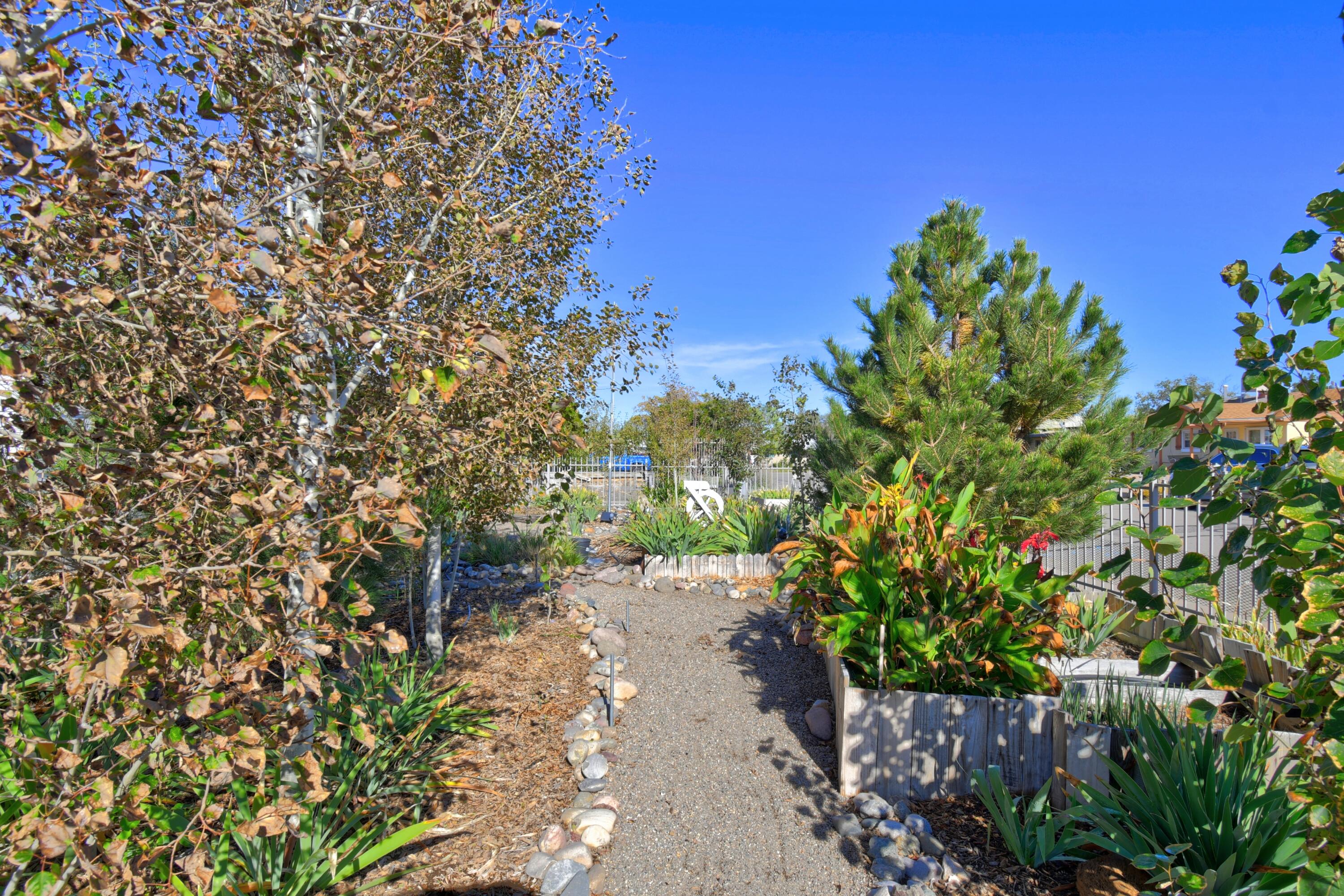 Photo 16 — 1133 McKee Drive NE
