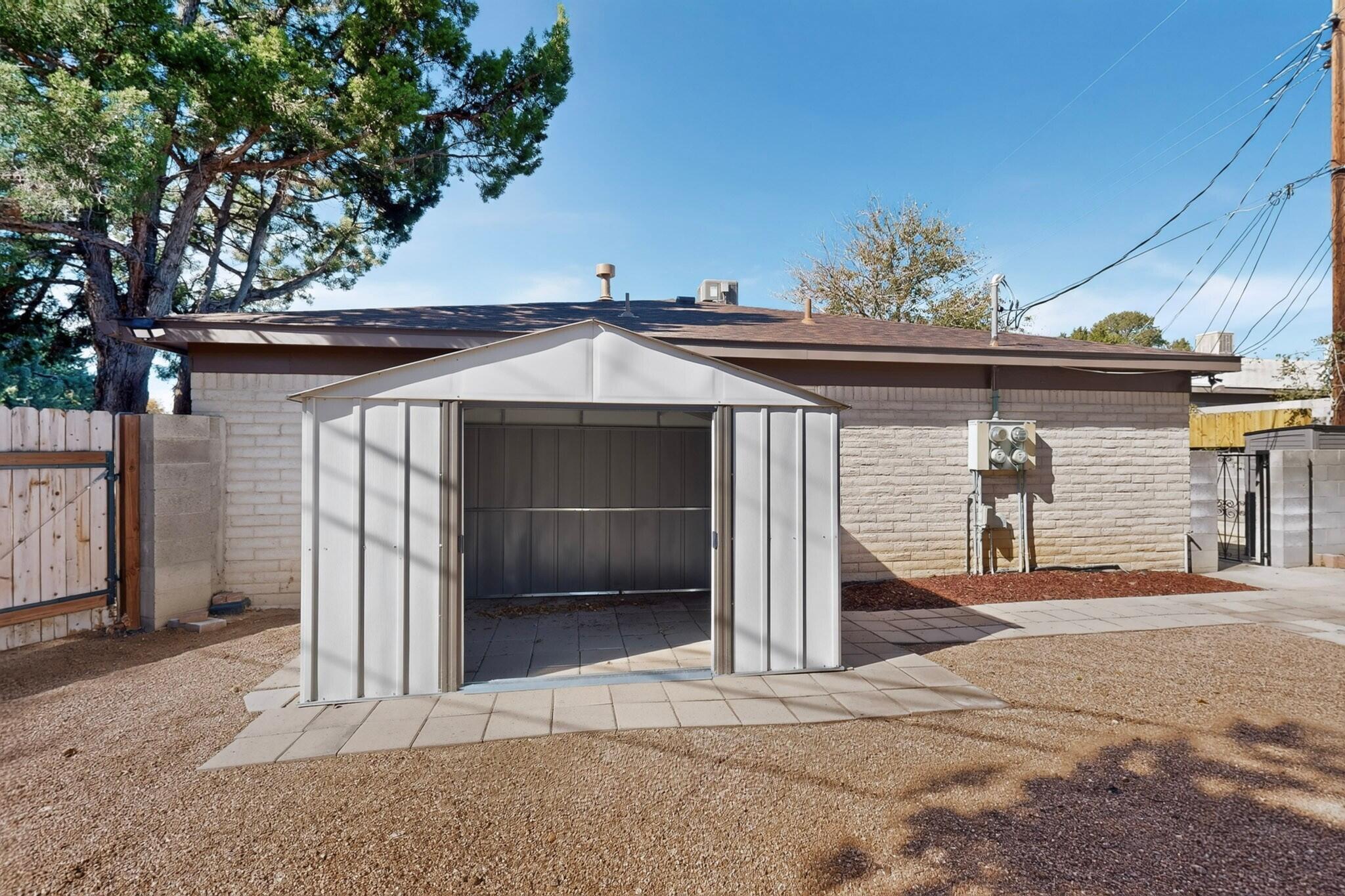Photo 2 — 3600 Eubank Boulevard NE 6D