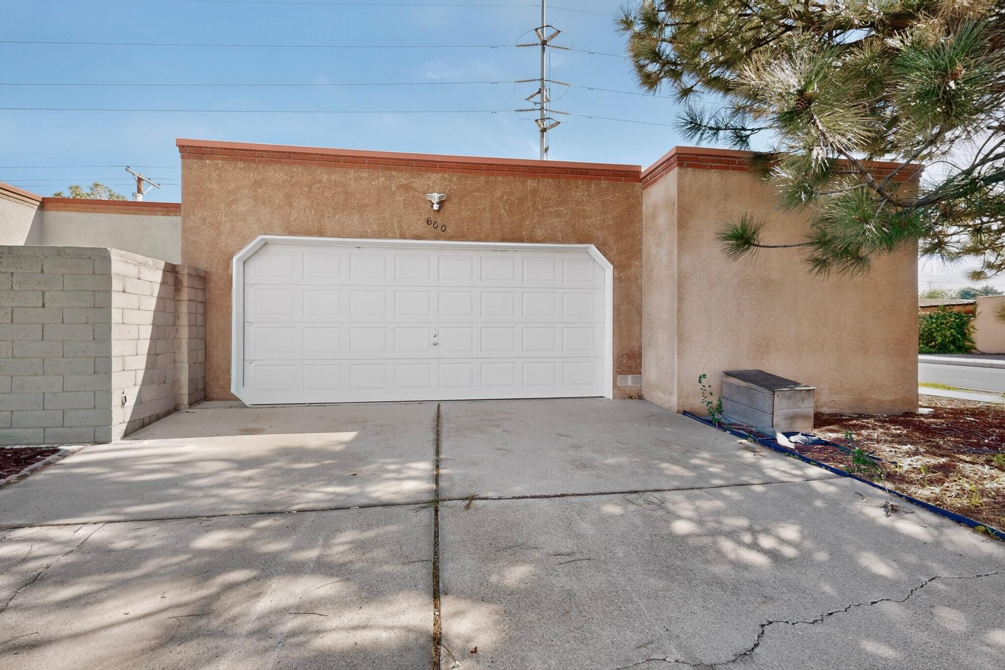 Photo 14 — 600 Ortiz Drive NE