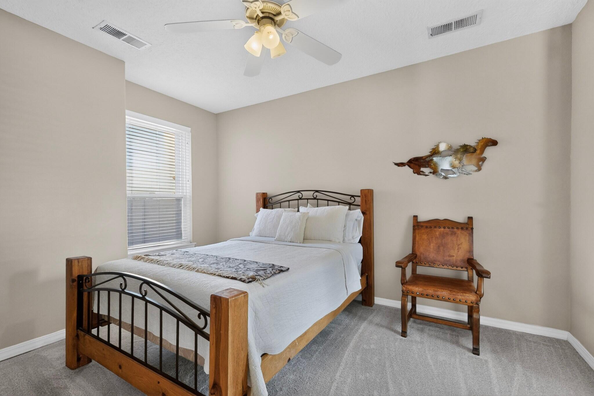 Photo 7 — 9109 Santa Lucia Avenue NE
