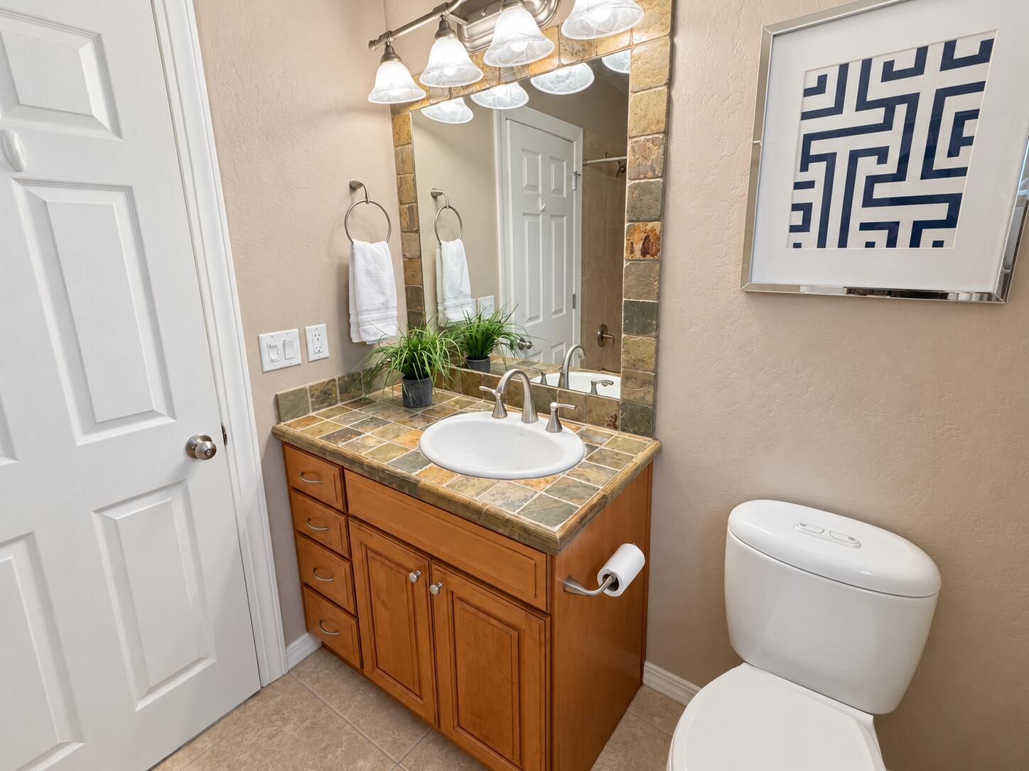 Photo 4 — 8847 Desert Finch Lane NE