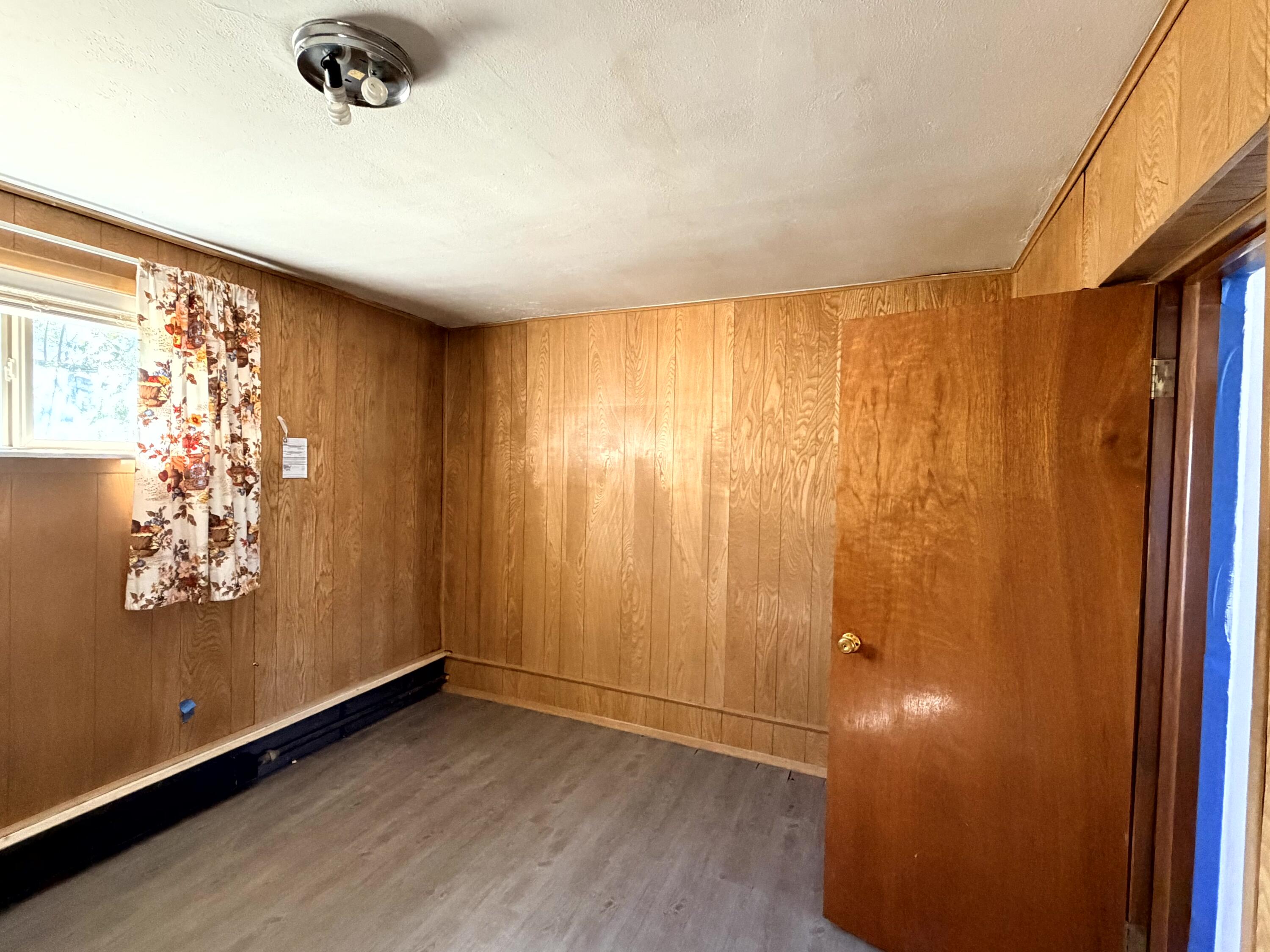 Photo 20 — 301 E Adams Avenue