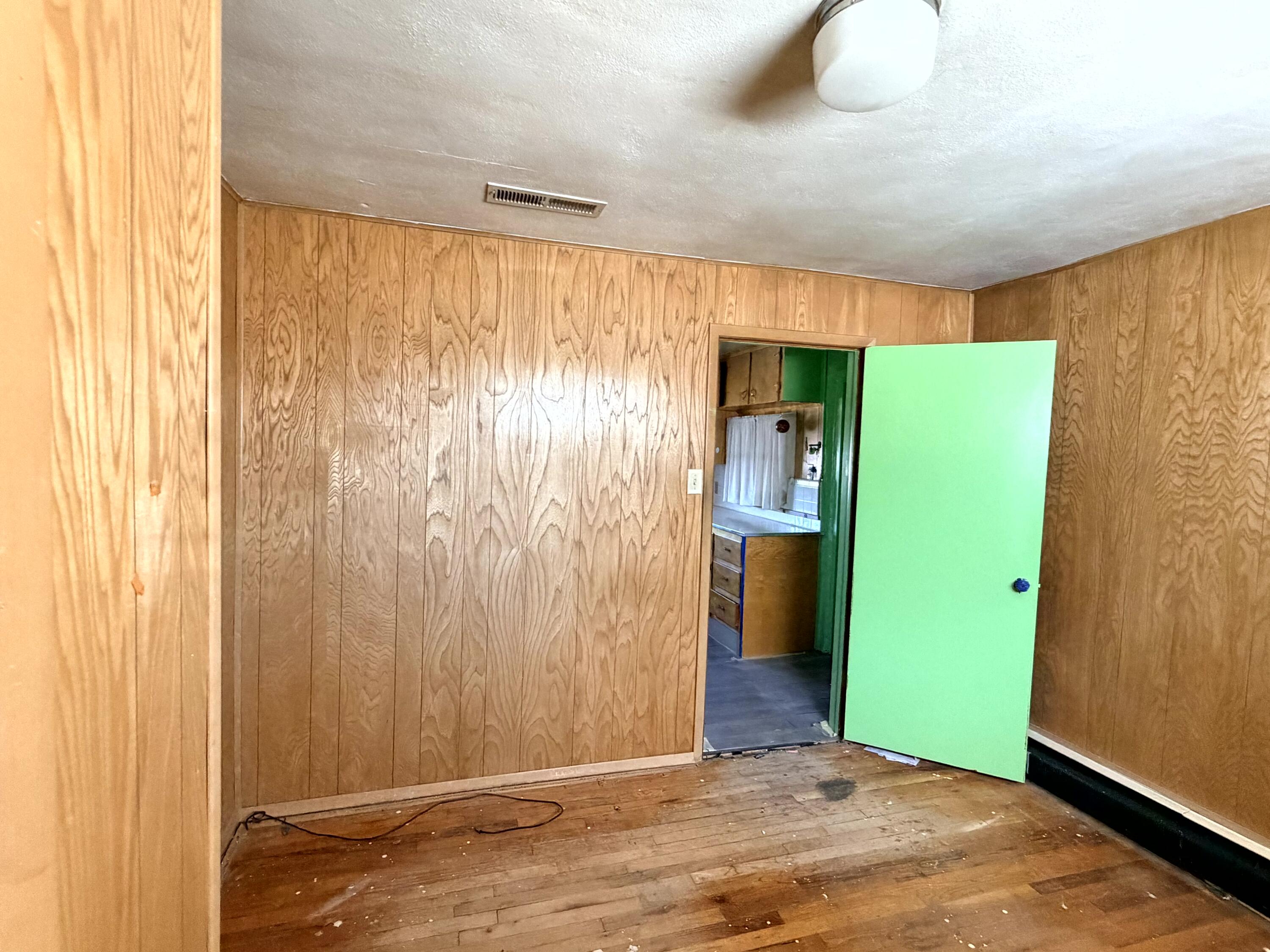 Photo 13 — 301 E Adams Avenue