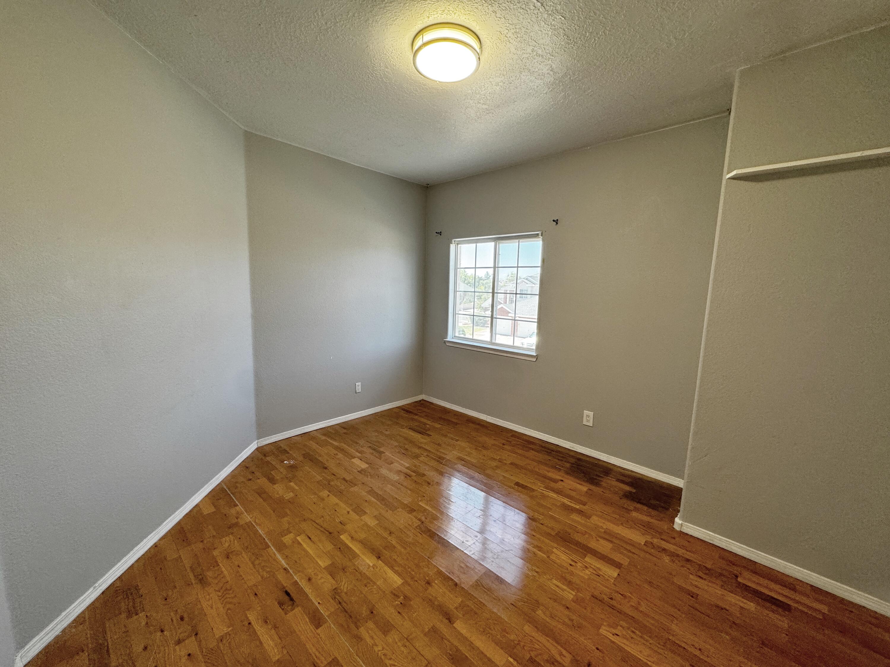 Photo 4 — 8704 Oakcrest Place NW