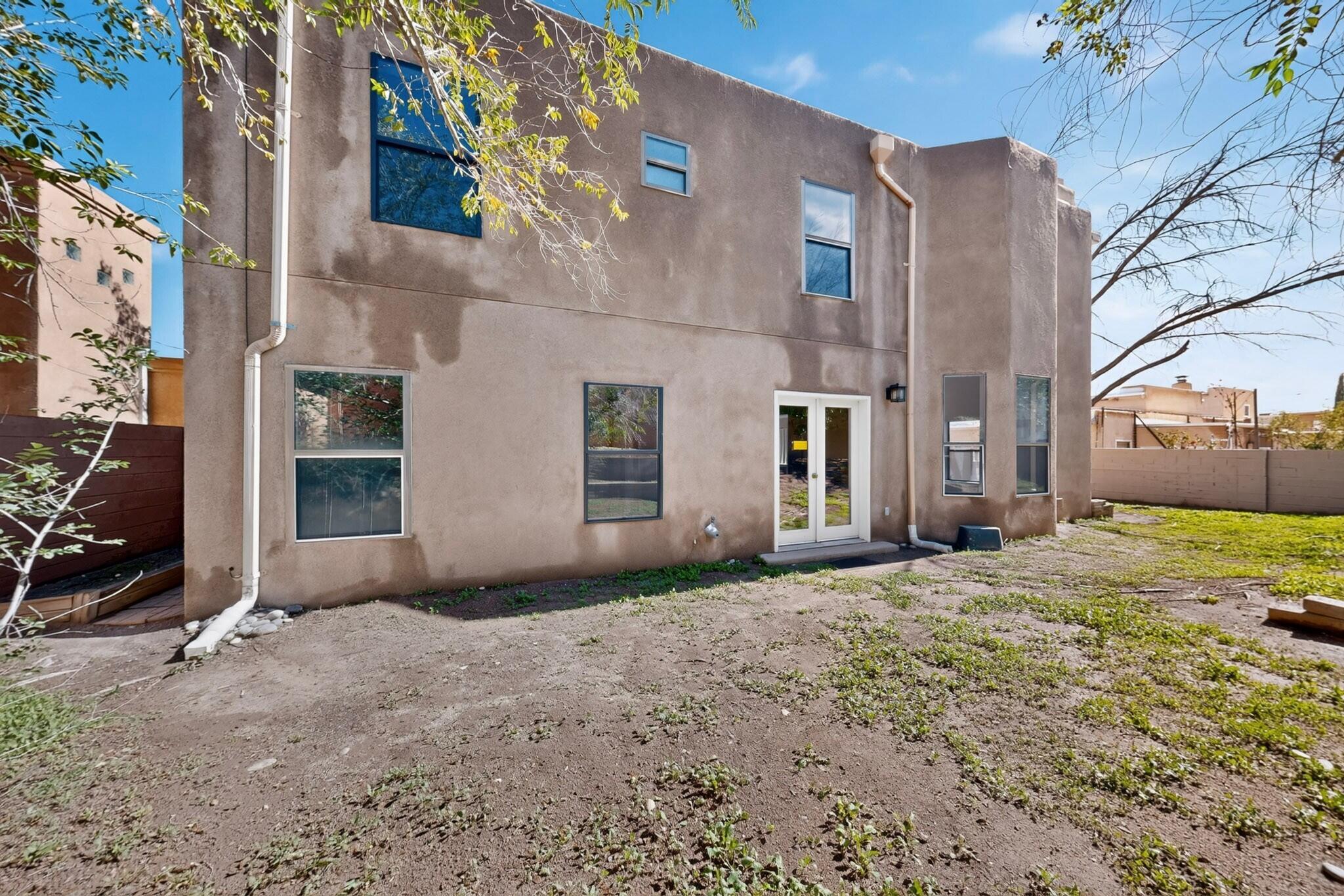 Photo 11 — 8001 Independence Drive NW