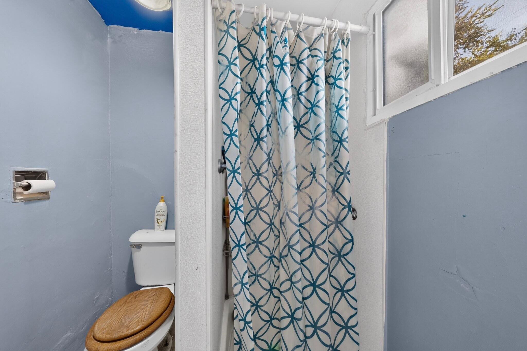 Photo 20 — 321 N 6th Street