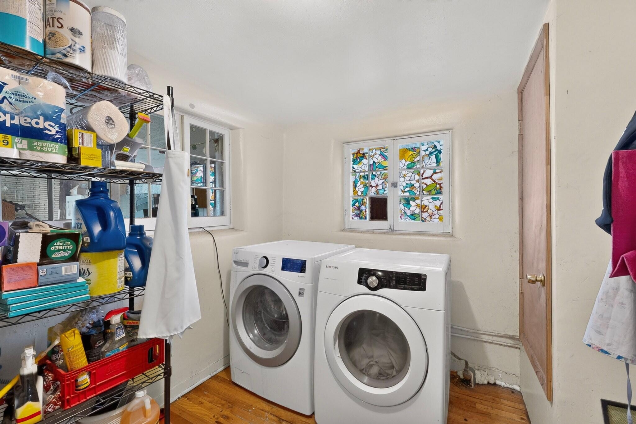 Photo 10 — 321 N 6th Street
