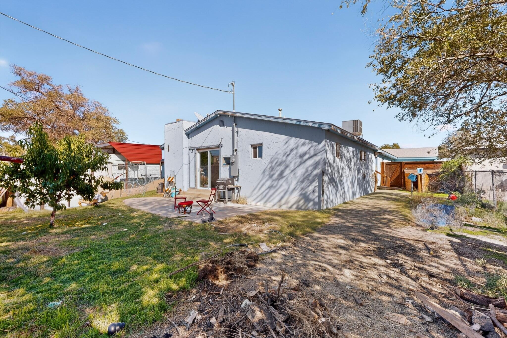 Photo 7 — 321 N 6th Street