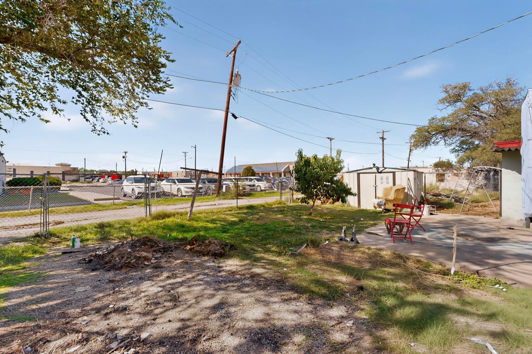 Photo 6 — 321 N 6th Street
