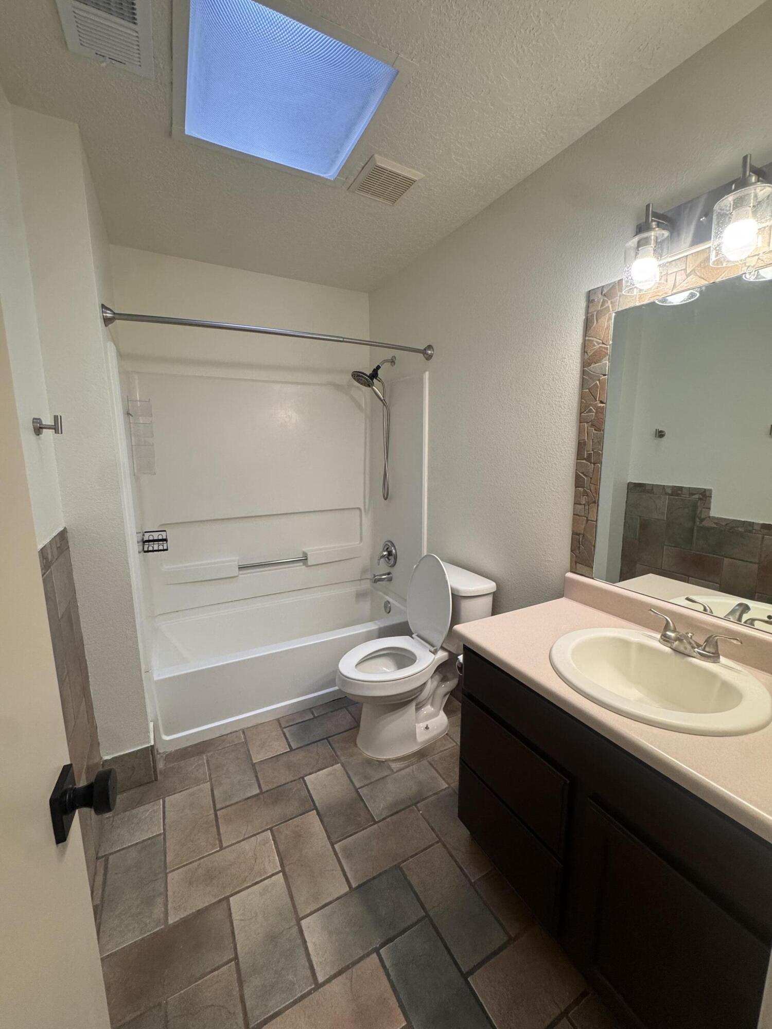 Photo 12 — 11601 Medicine Bow Place SE