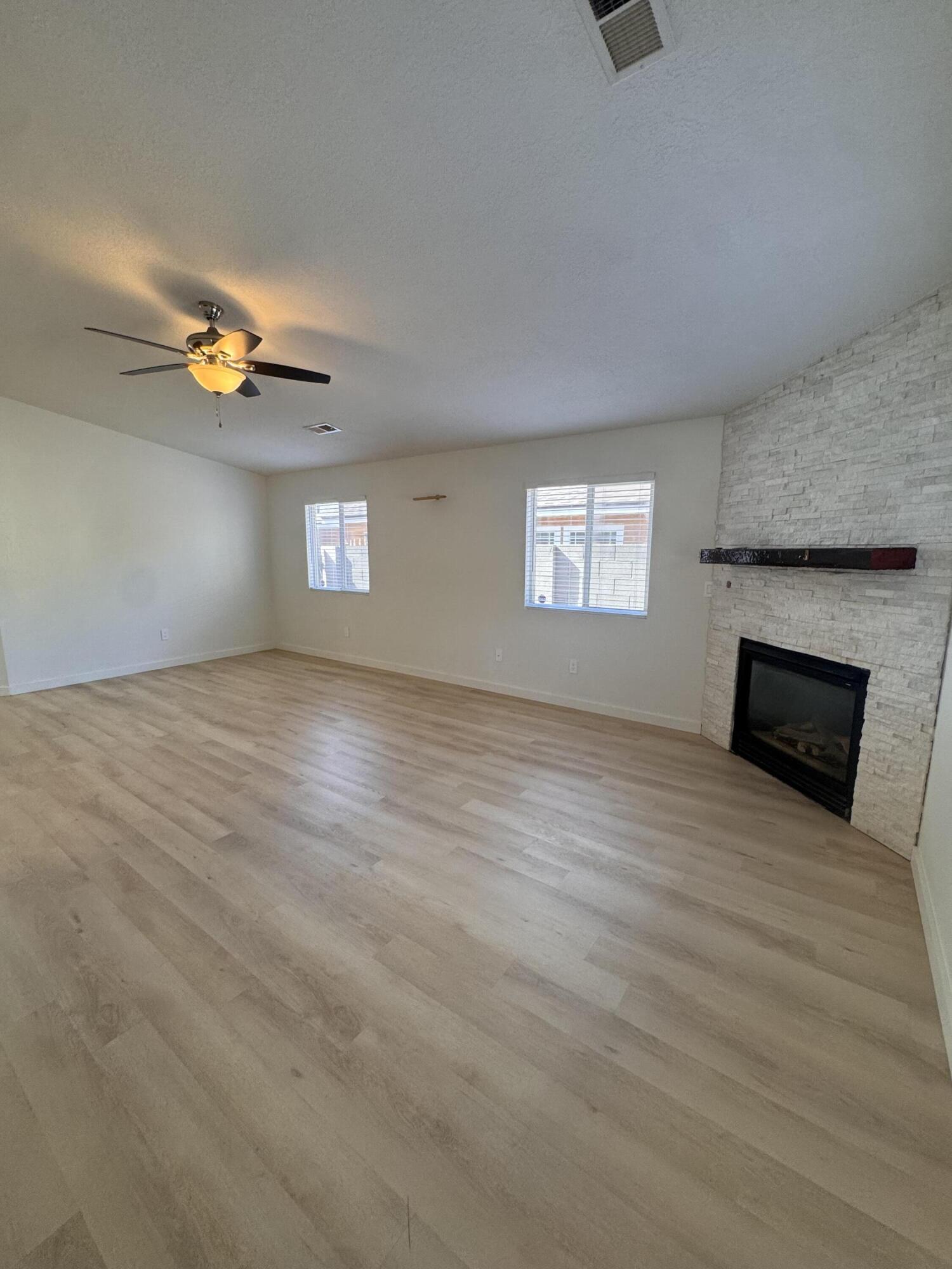Photo 18 — 11601 Medicine Bow Place SE