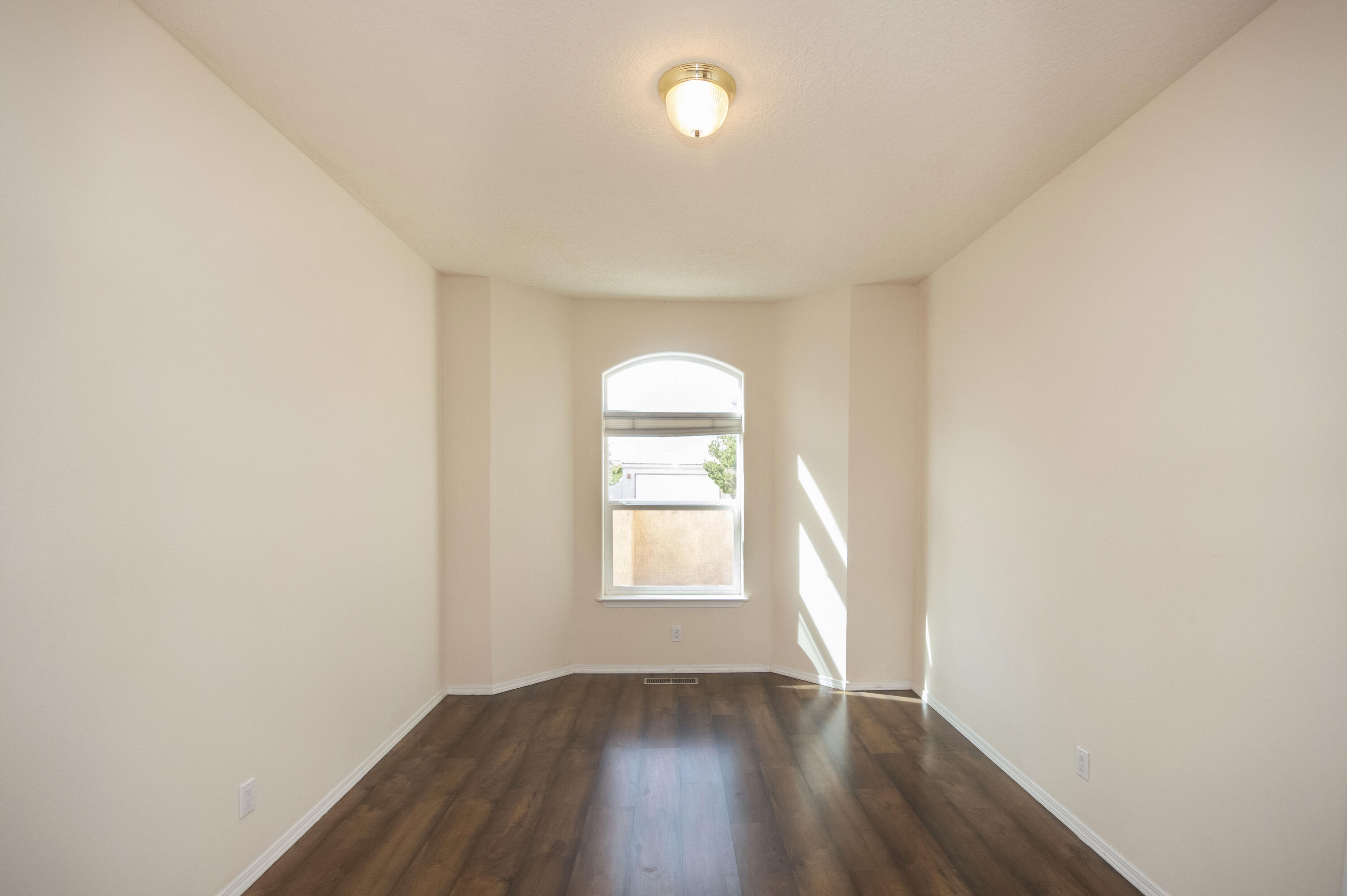Photo 12 — 328 Serenity Court SE