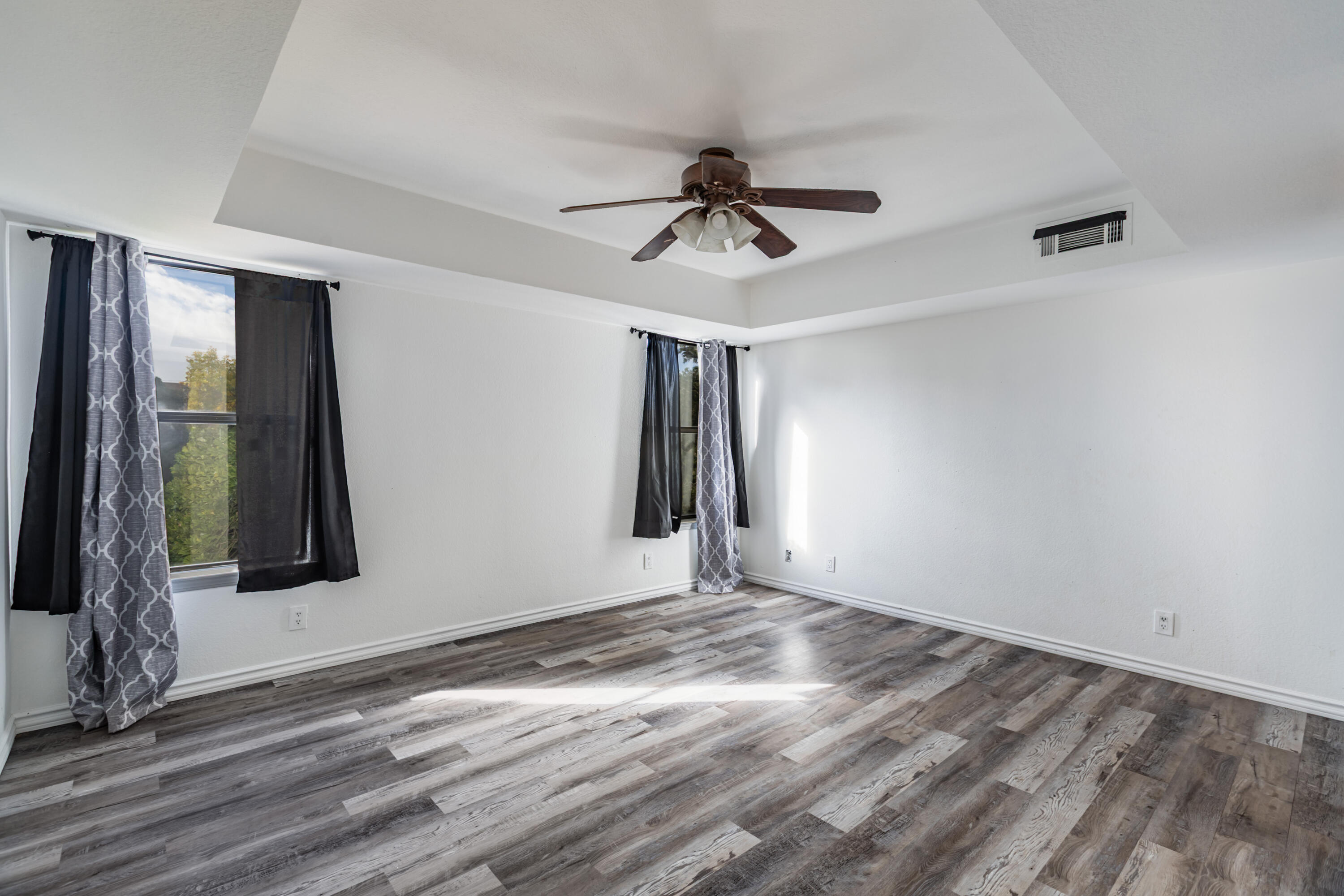 Photo 15 — 7501 Teakwood Drive NW