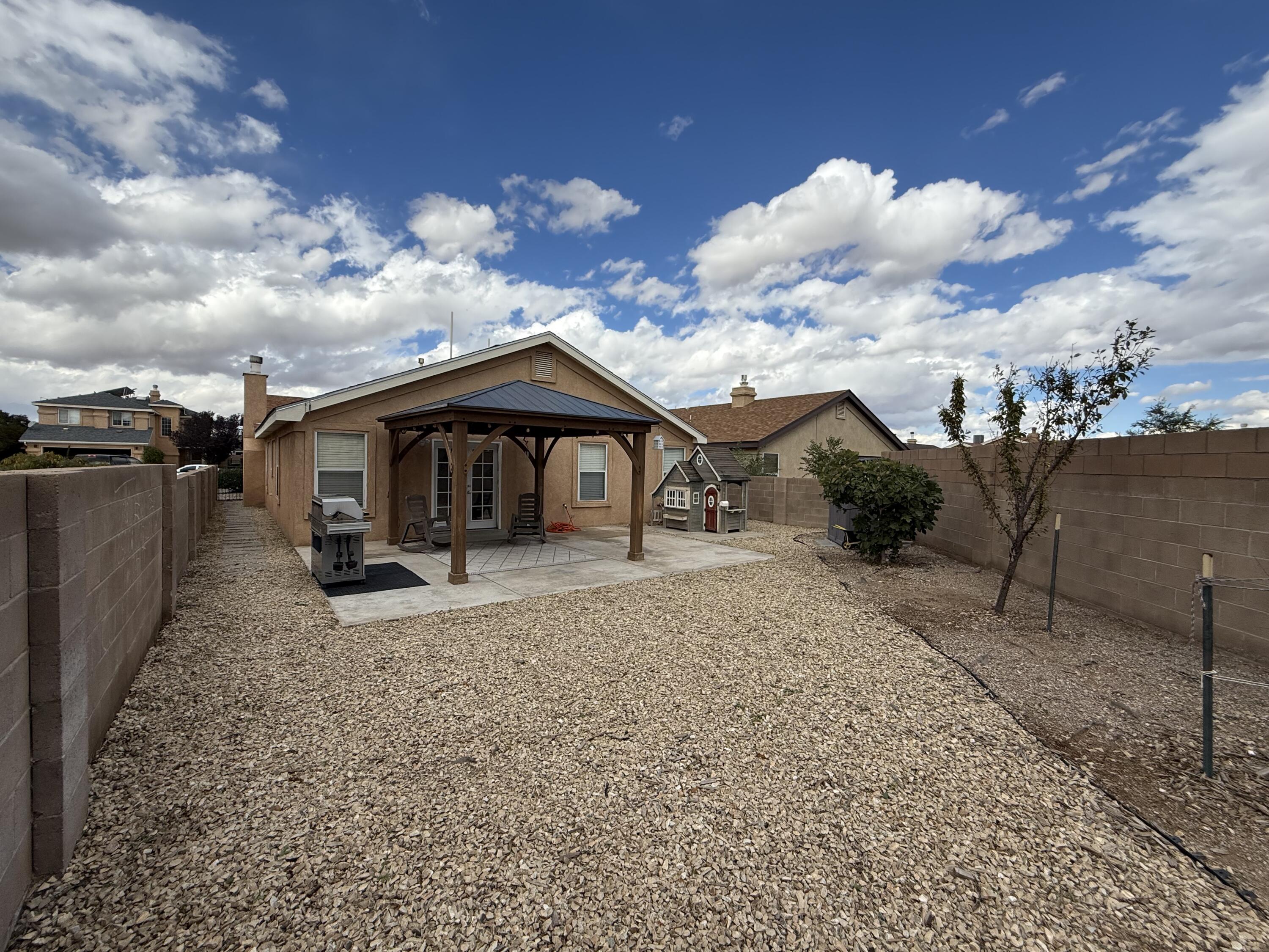 Photo 11 — 9404 Teresina Court NW