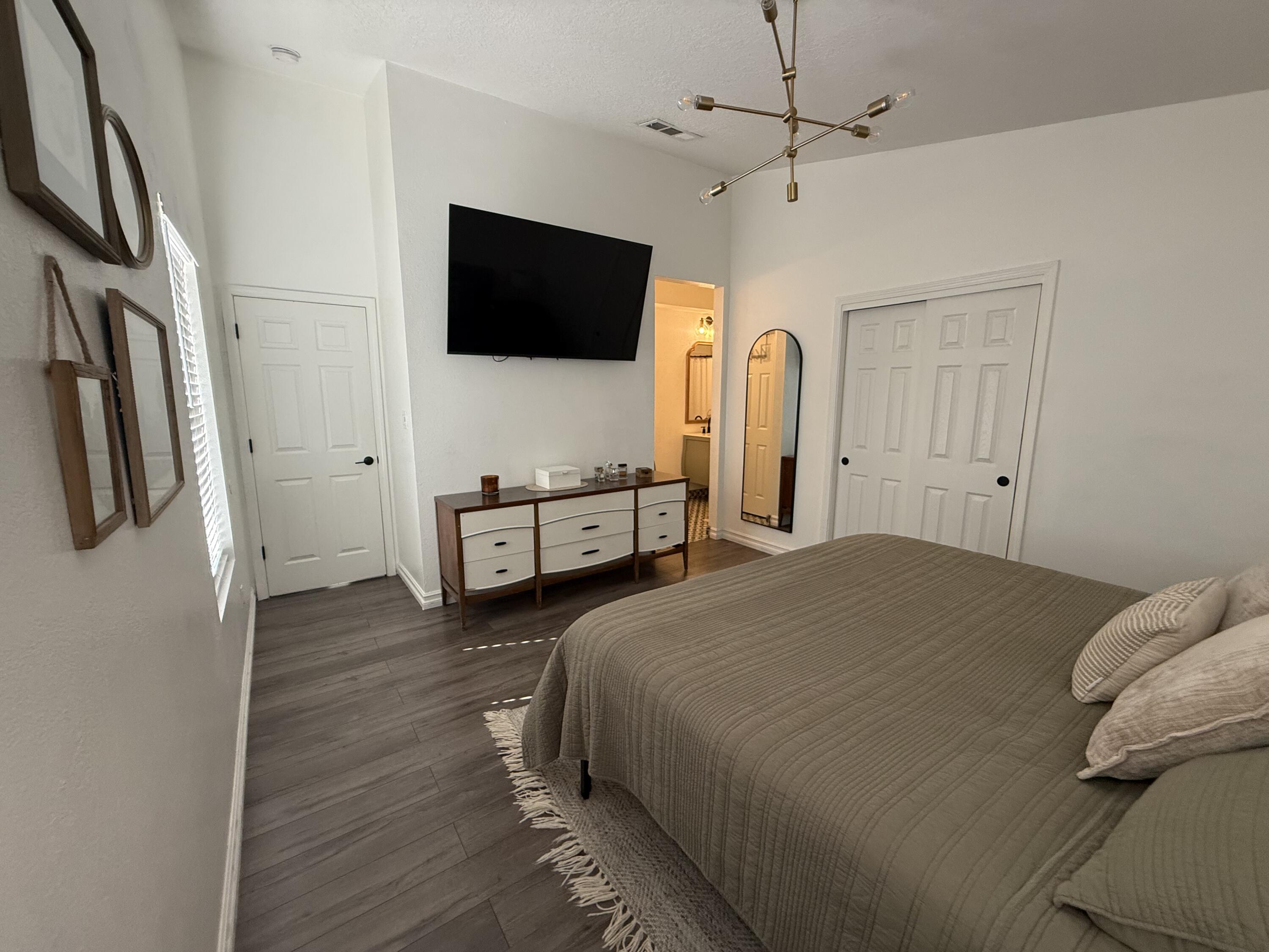 Photo 3 — 9404 Teresina Court NW