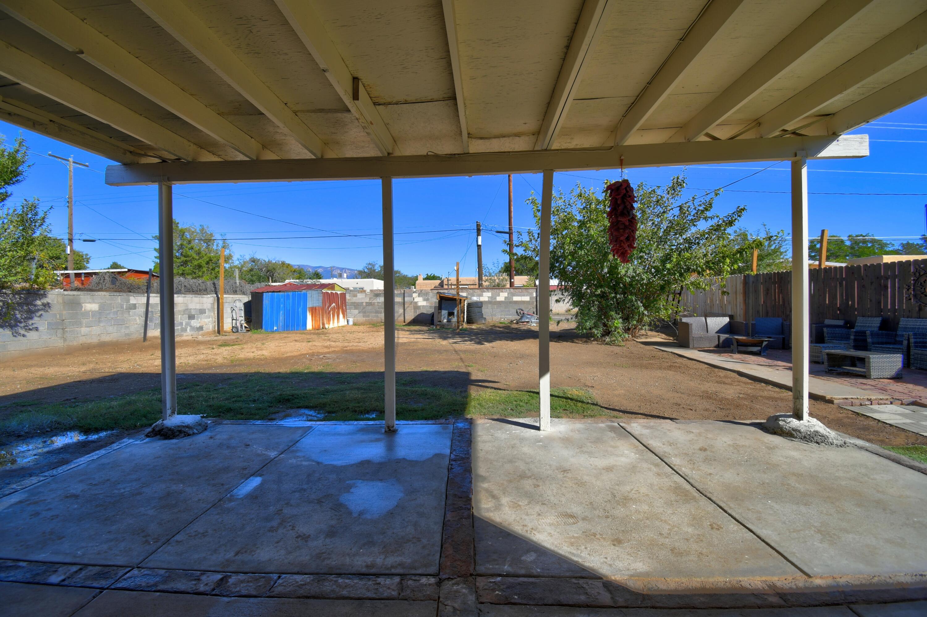 Photo 6 — 920 Arizona Street SE