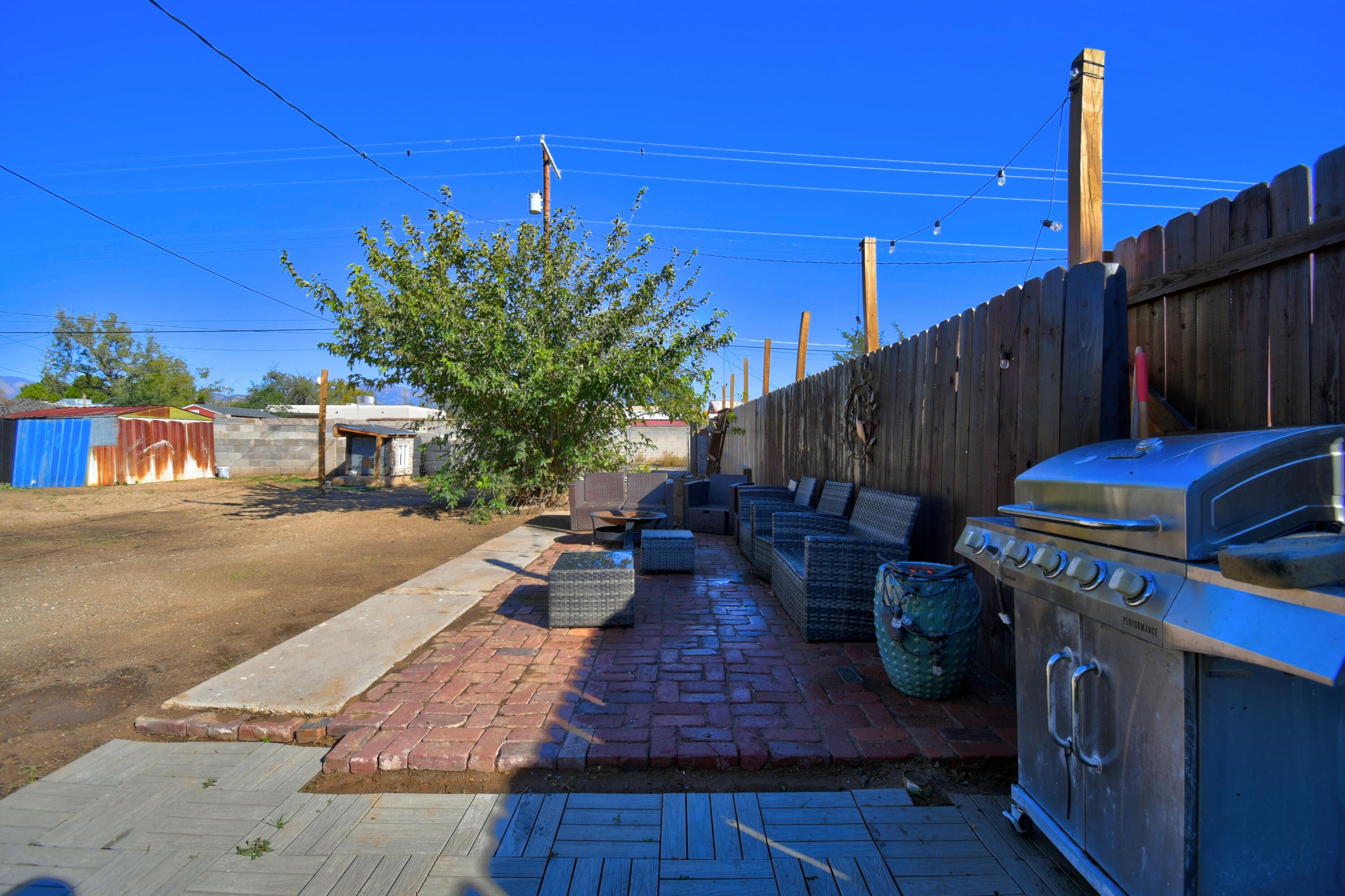 Photo 4 — 920 Arizona Street SE