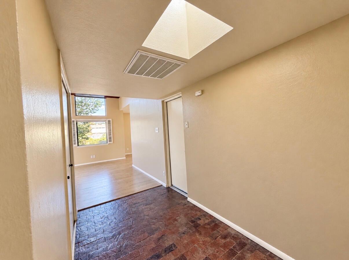 Photo 15 — 2526 Tramway Terrace Court NE