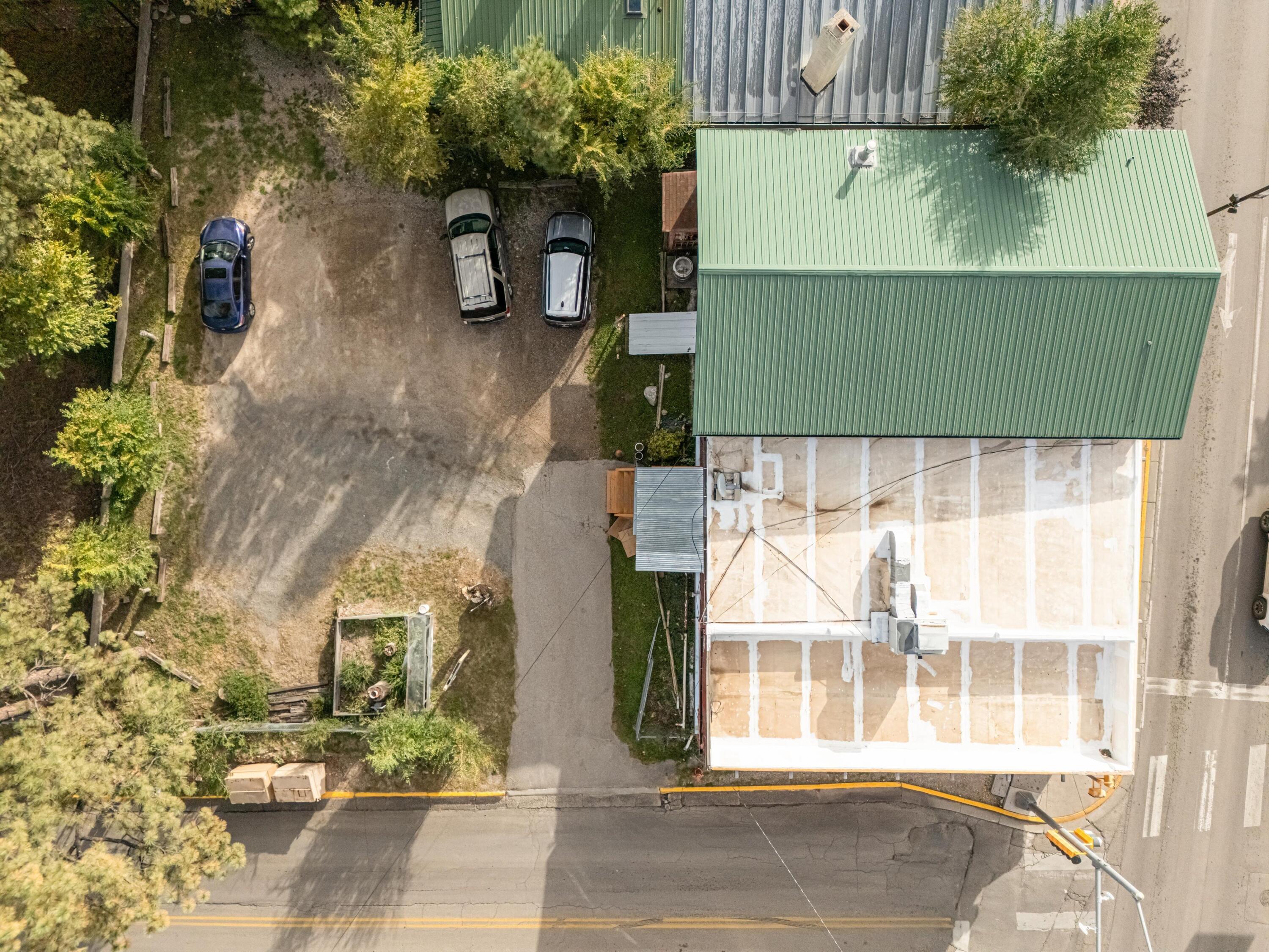 Photo 14 — 2550 Sudderth Drive