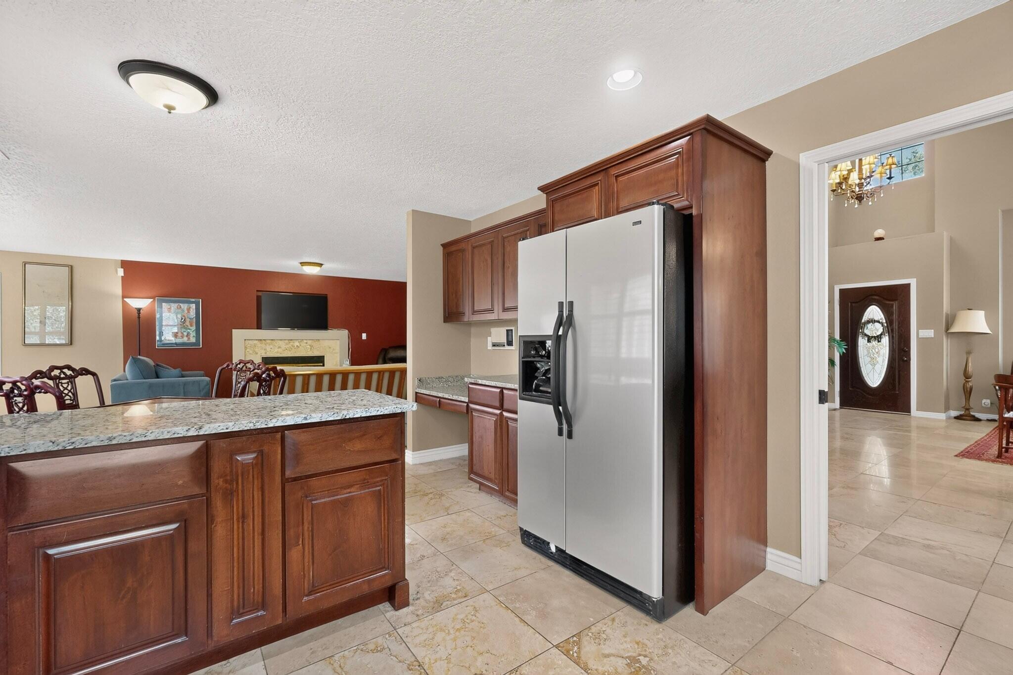 Photo 17 — 11612 Penfield Lane NE