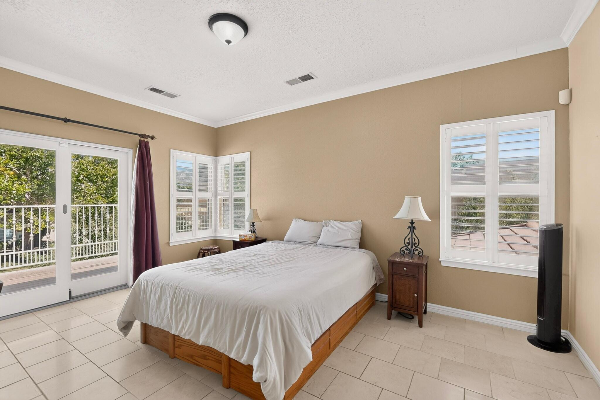 Photo 19 — 11612 Penfield Lane NE