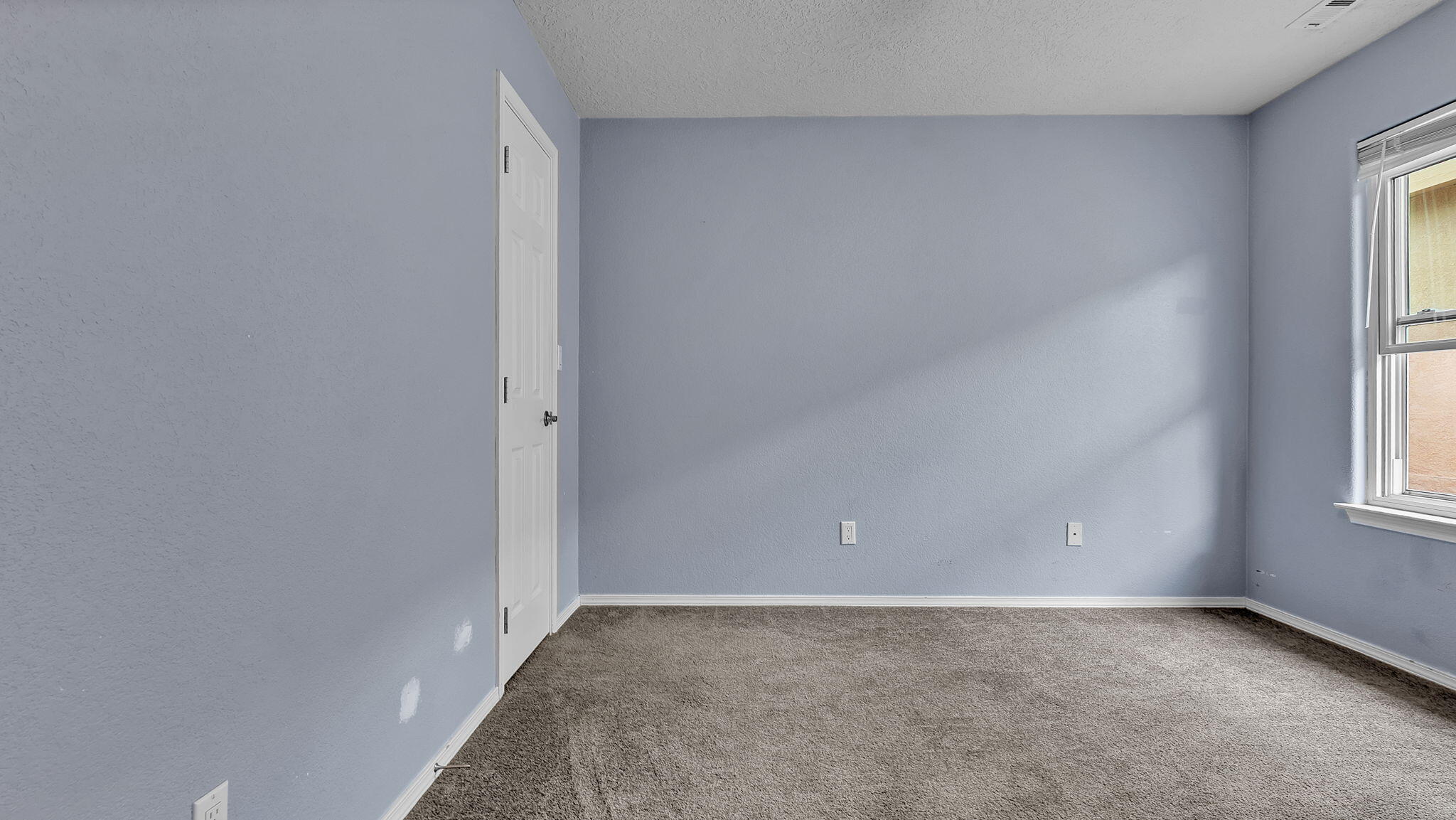 Photo 17 — 9704 Mogollon Drive NW