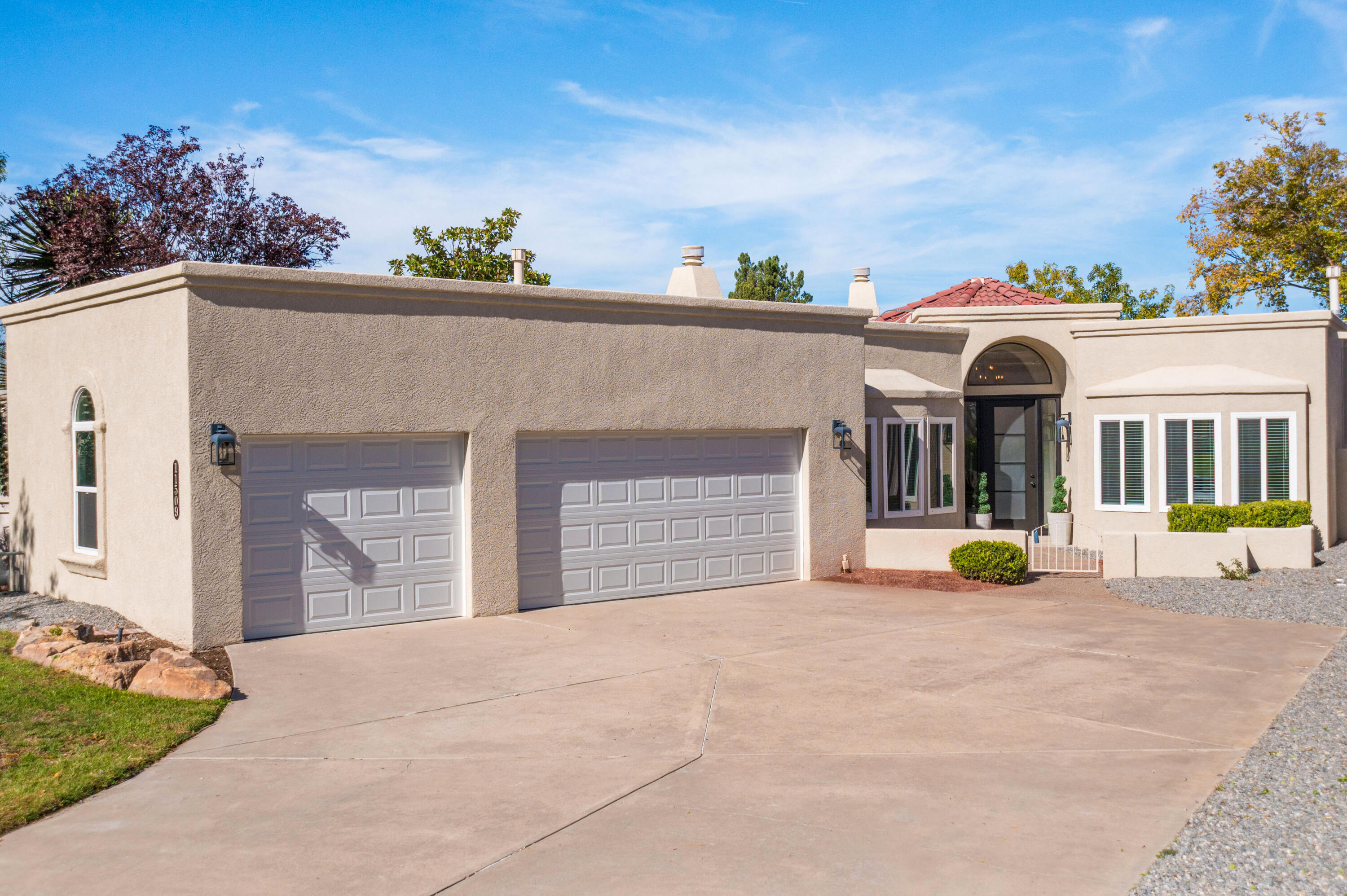 11509 Woodmar Lane NE