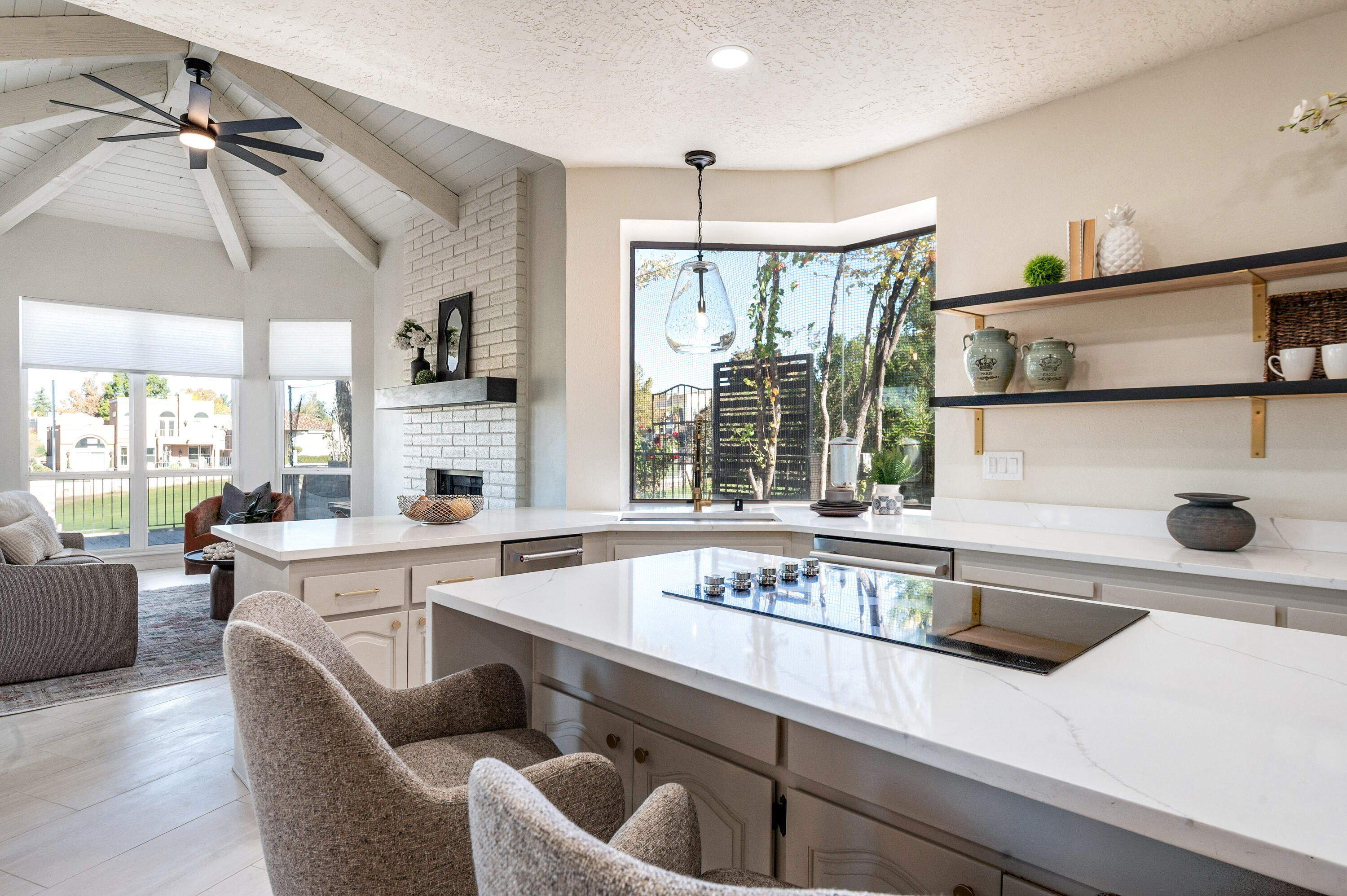 Photo 3 — 11509 Woodmar Lane NE