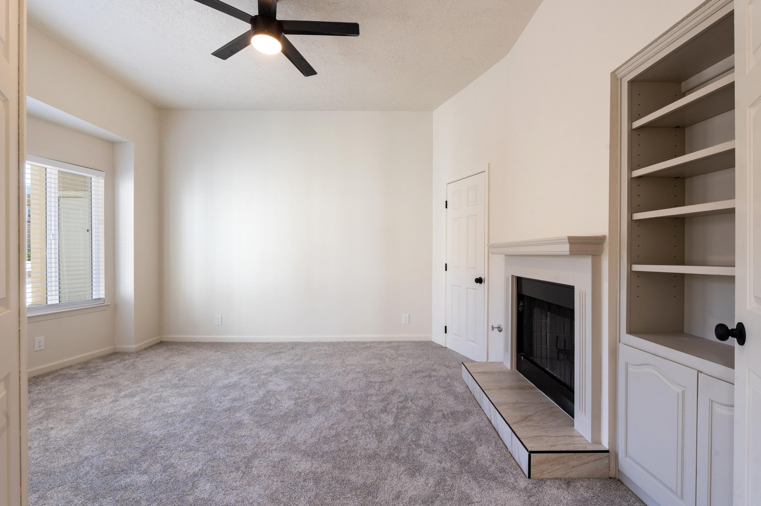 Photo 16 — 11509 Woodmar Lane NE