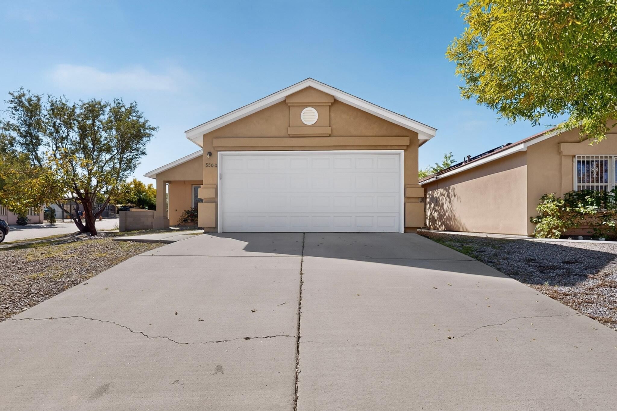 8500 Rushing Brook Avenue SW, Albuquerque, NM 87121