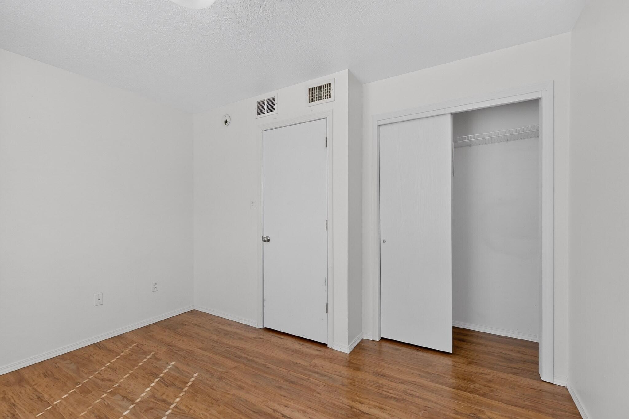 Photo 6 — 8500 Rushing Brook Avenue SW