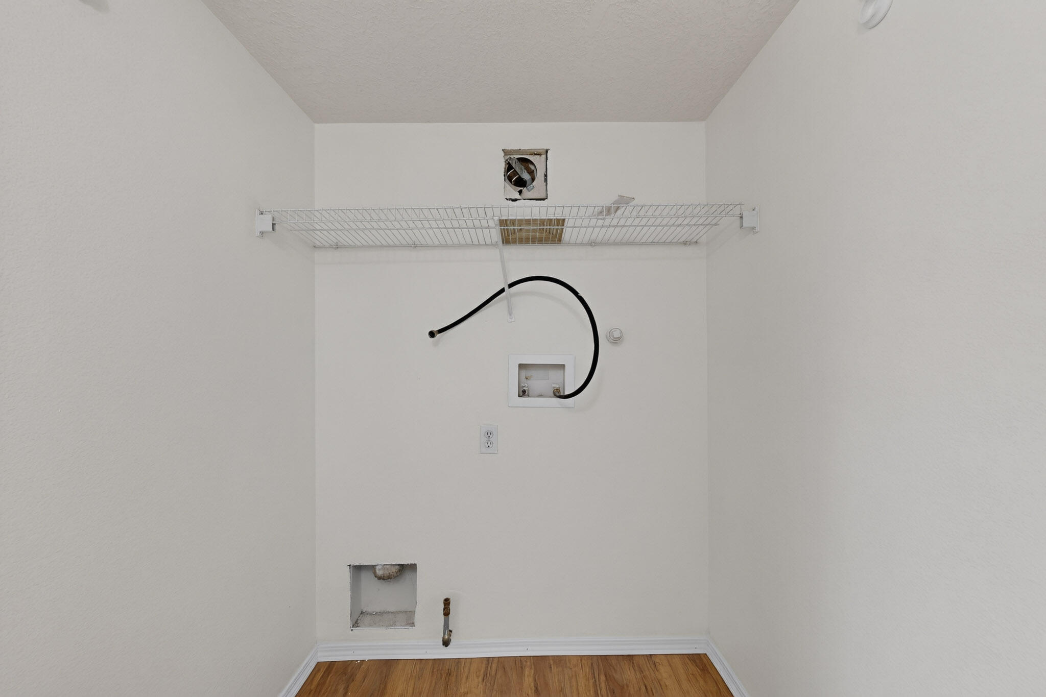 Photo 7 — 8500 Rushing Brook Avenue SW