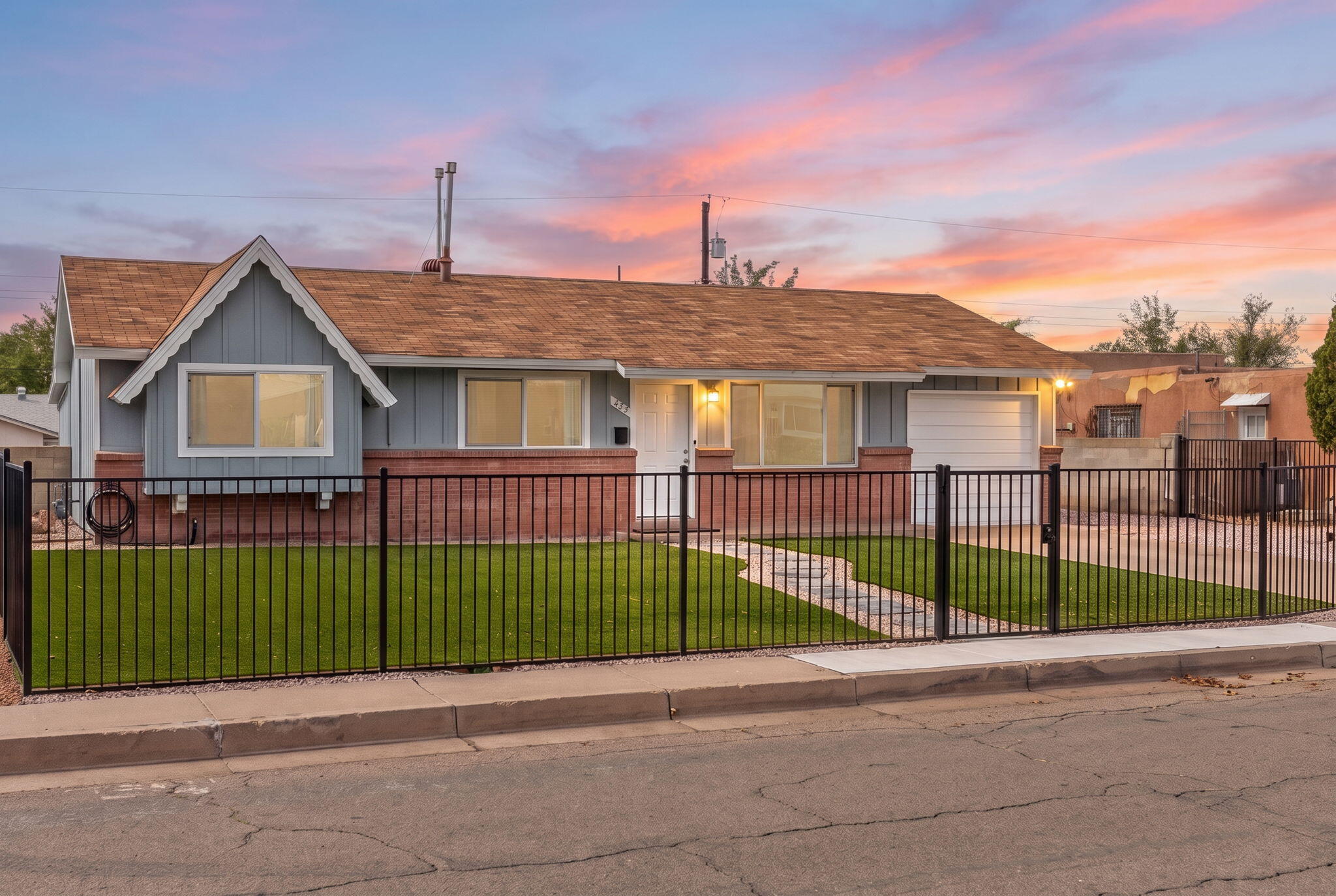 433 Mankin Street NE, Albuquerque, NM 87123