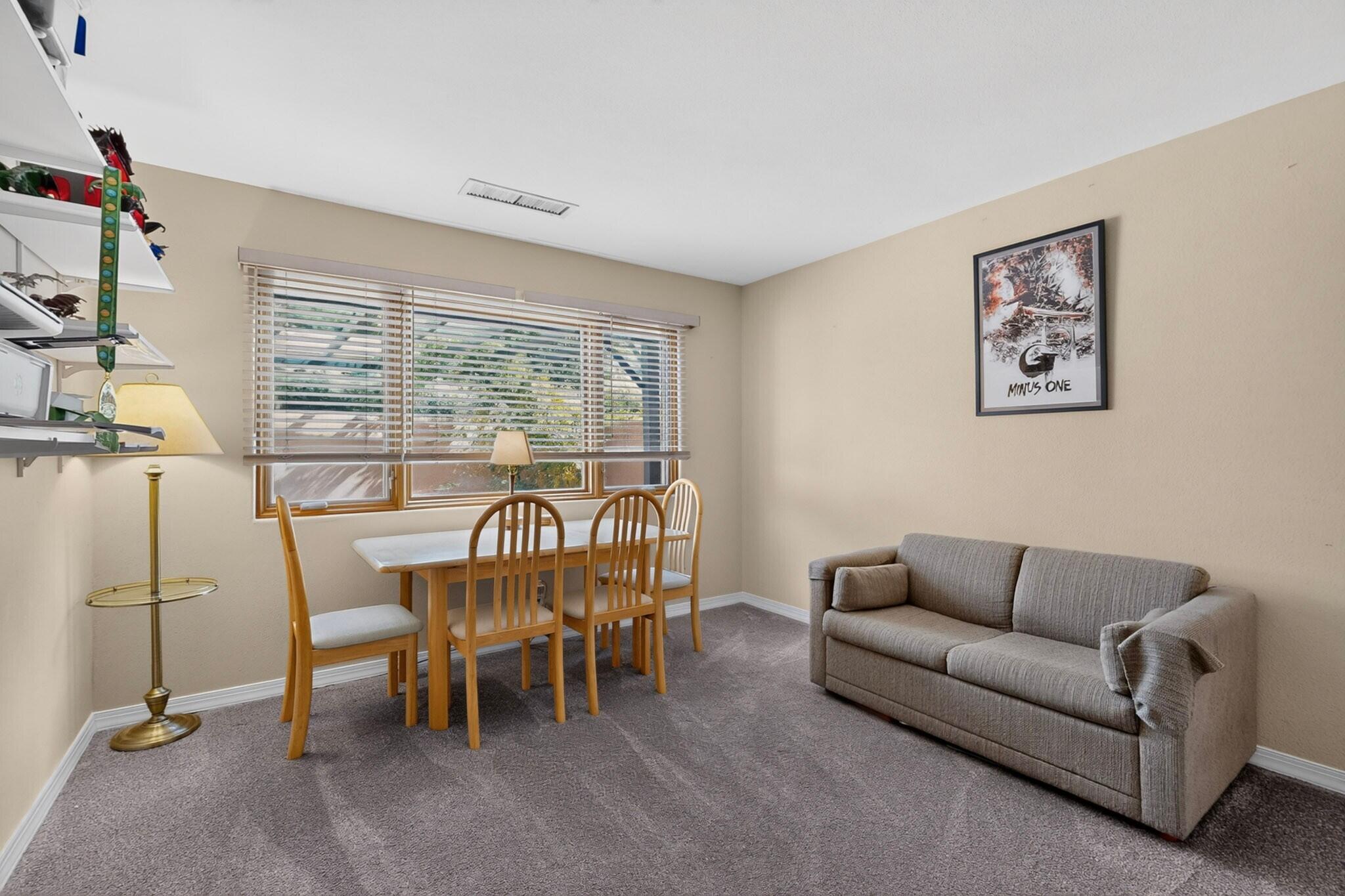 Photo 17 — 4417 Roxbury Avenue NE