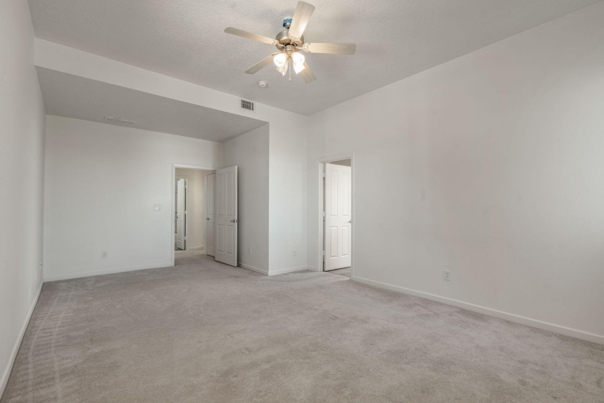Photo 4 — 324 Encantado Ridge Court NE