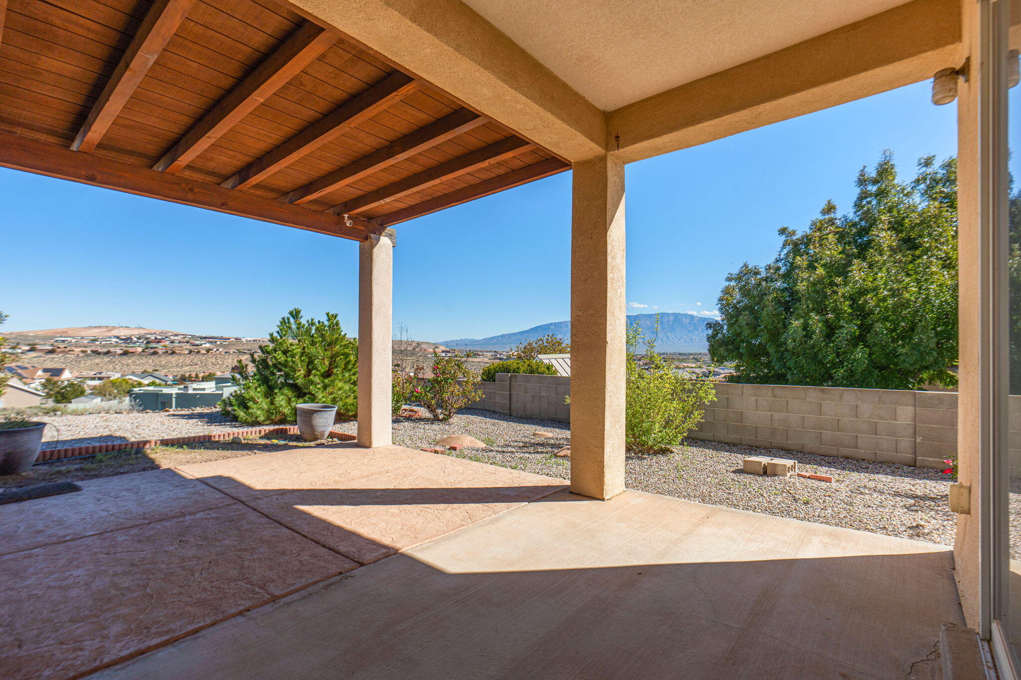 Photo 11 — 324 Encantado Ridge Court NE
