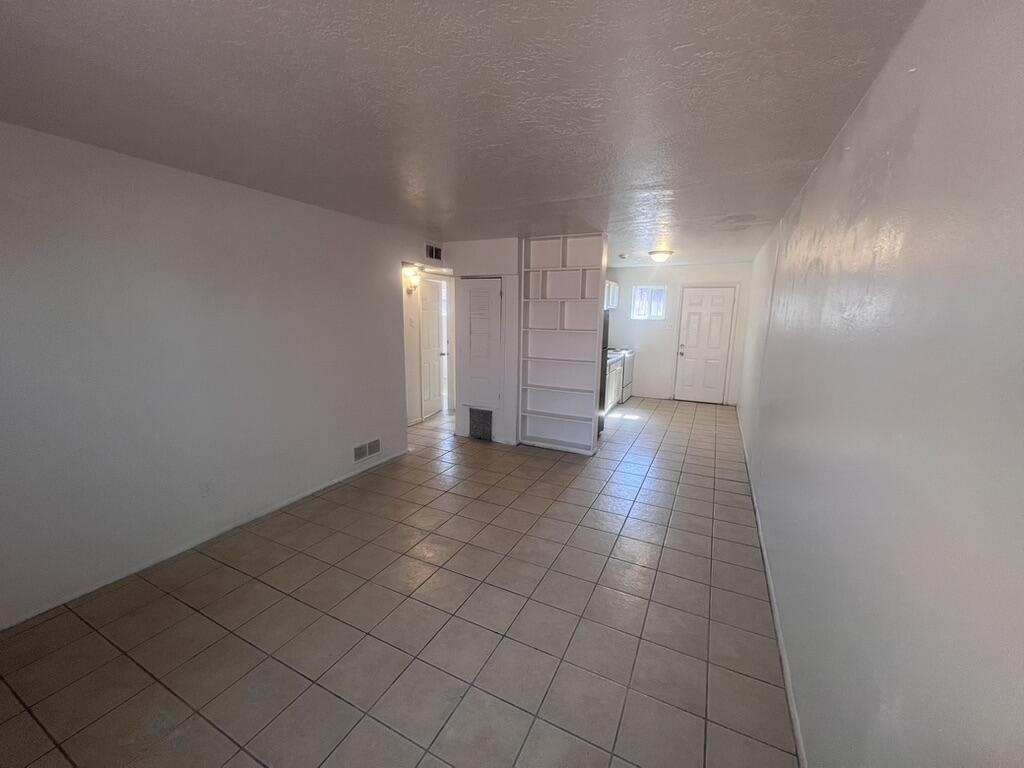 Photo 20 — 3413 Ross Avenue SE A
