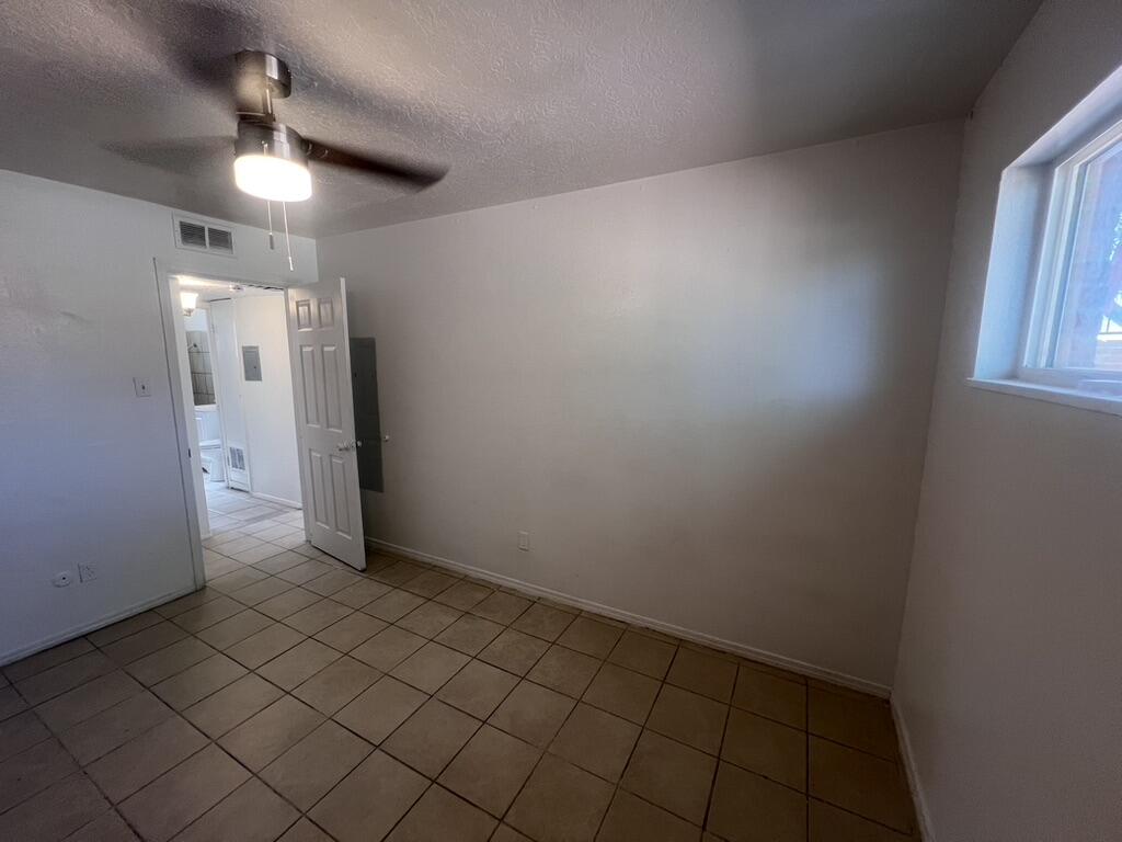 Photo 8 — 3413 Ross Avenue SE A