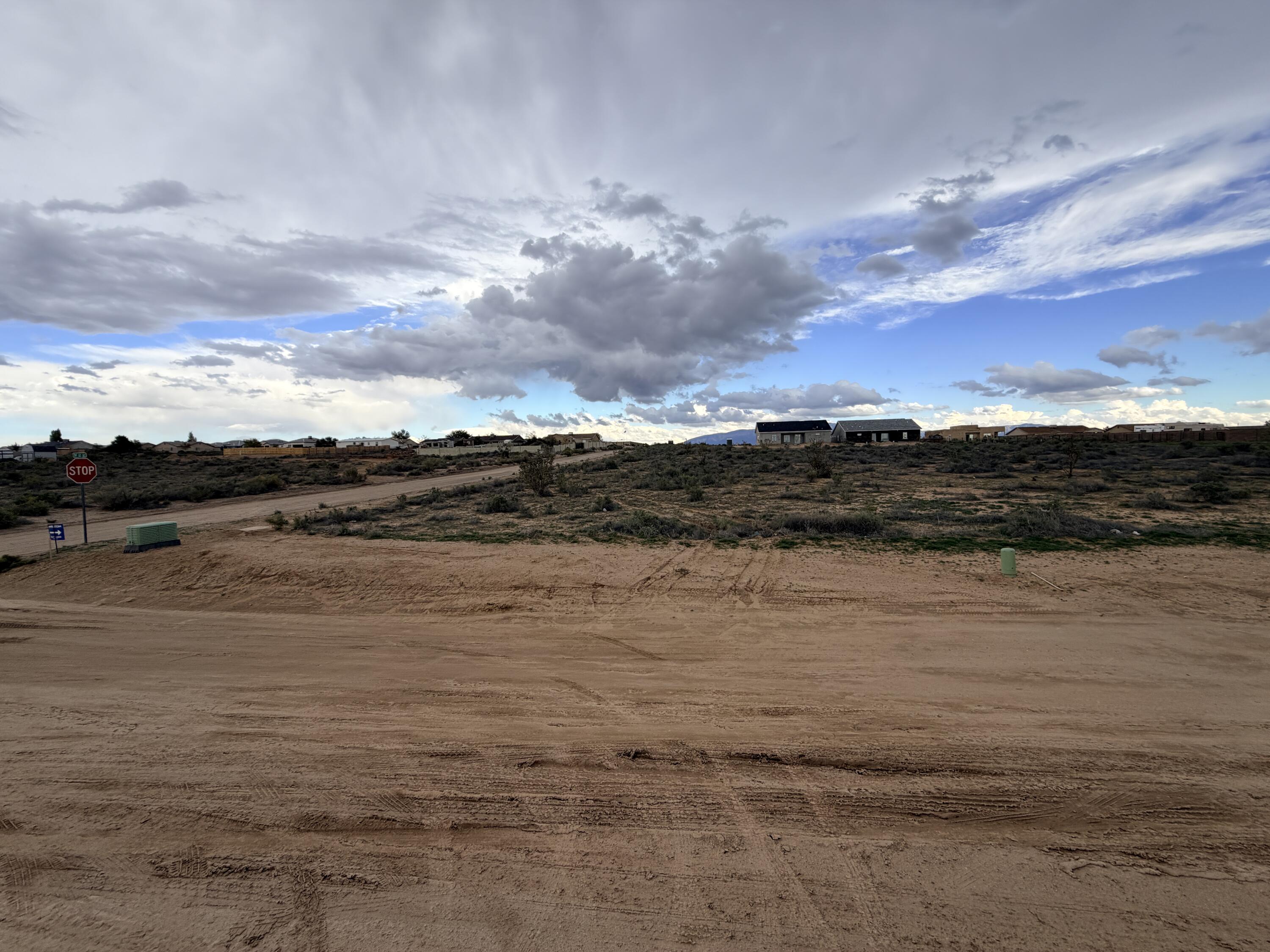 86 1st Street SE, Rio Rancho, NM 87124