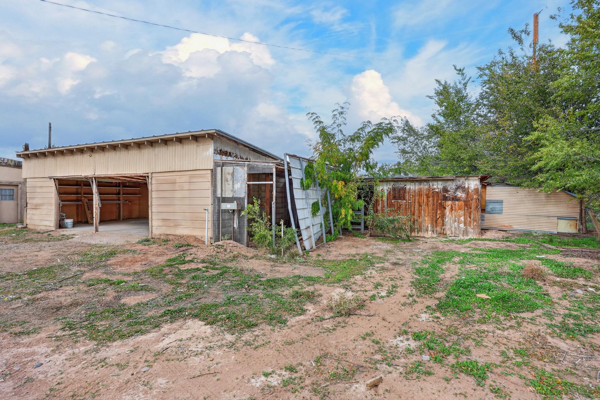 Photo 11 — 170 Ranchitos Road