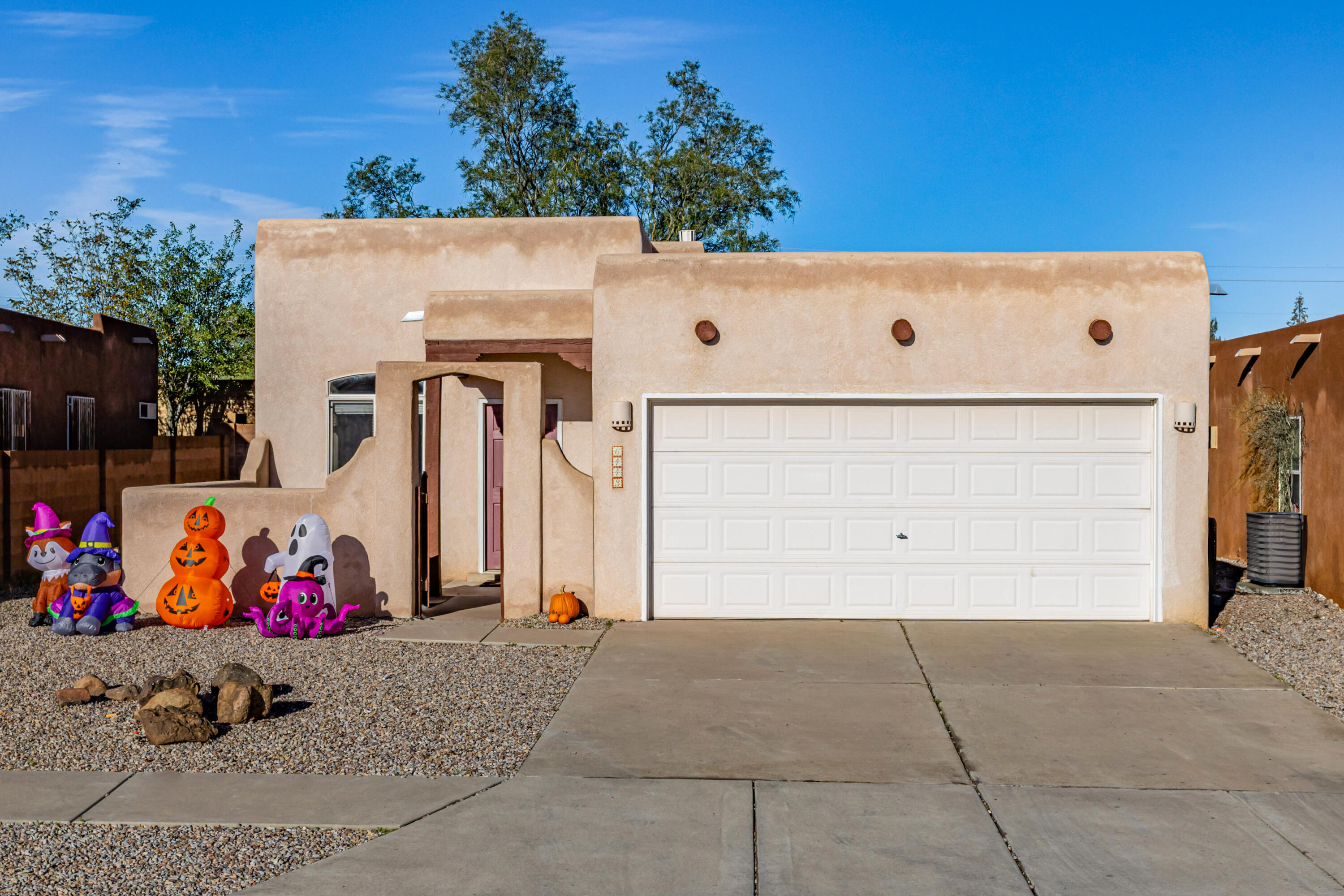 6443 Brenton Drive NW, Albuquerque, NM 87120