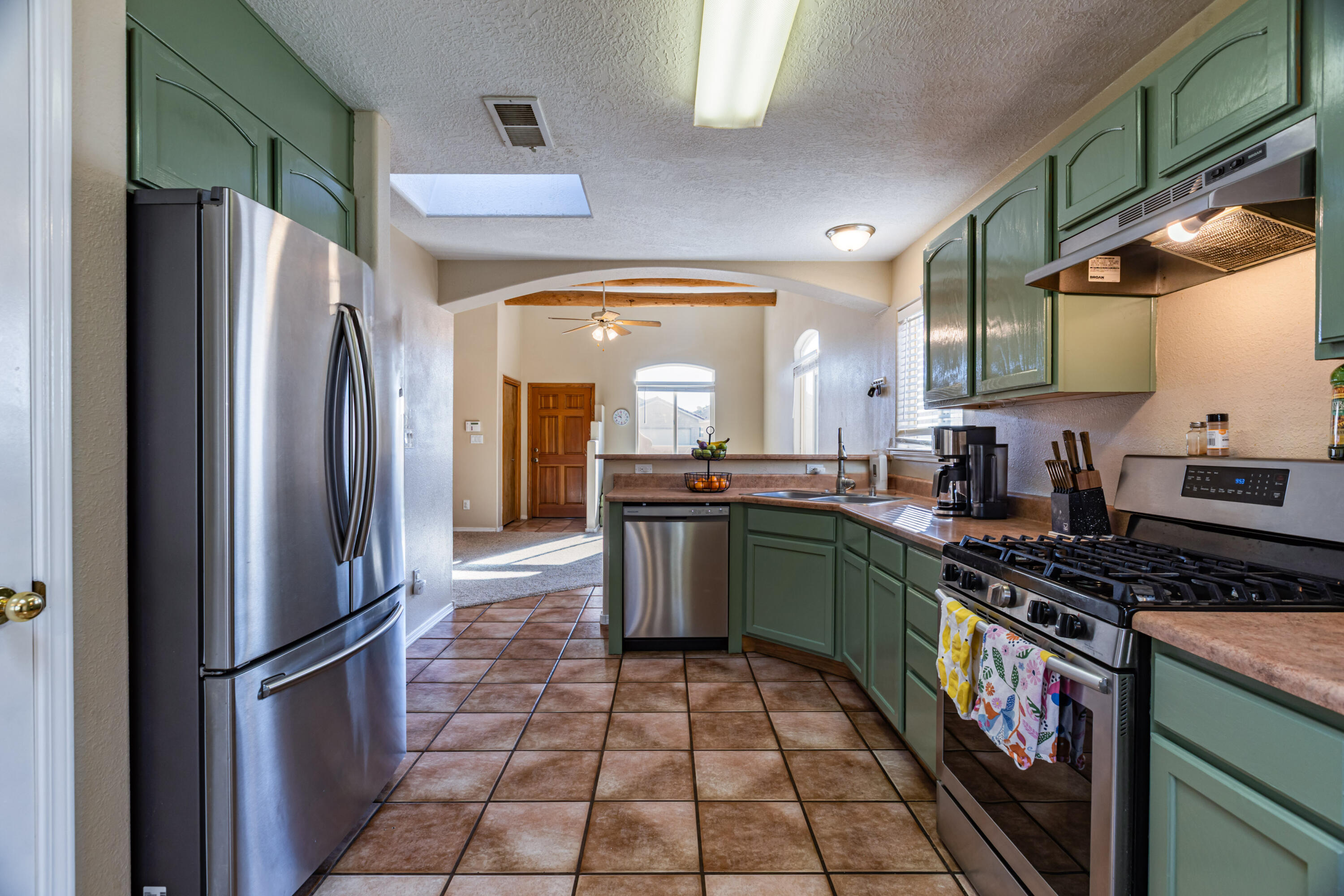 Photo 17 — 6443 Brenton Drive NW