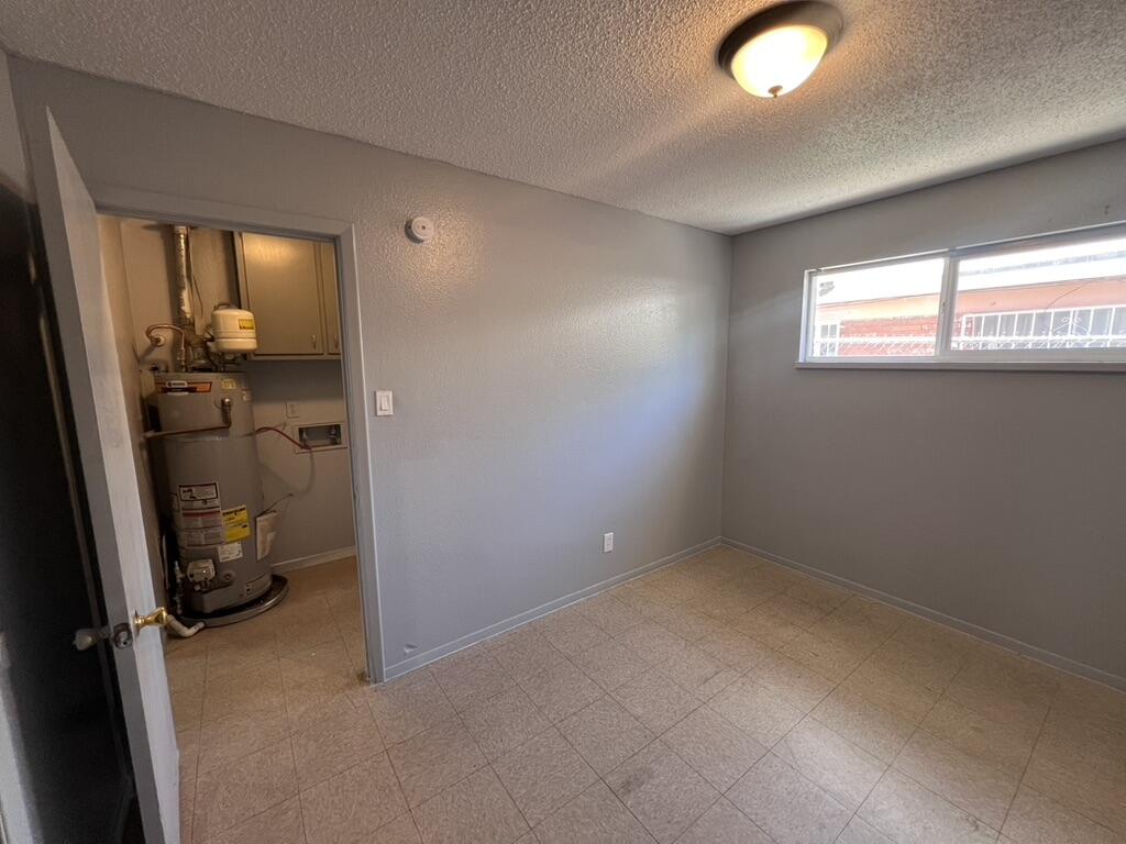Photo 12 — 423 Dallas Street SE C