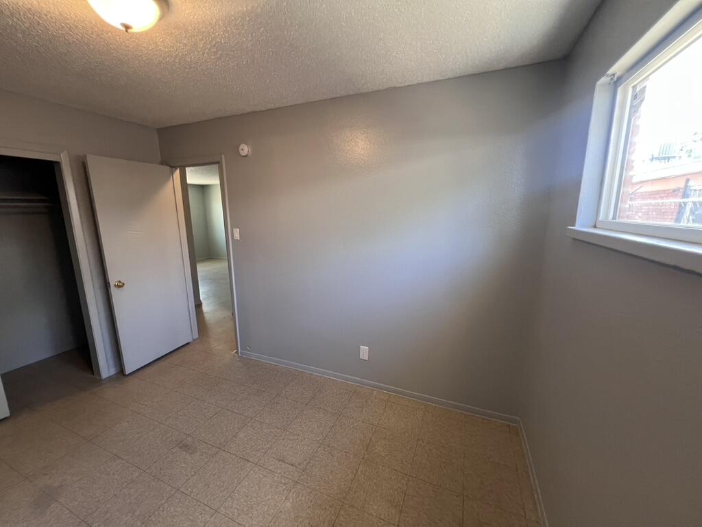 Photo 6 — 423 Dallas Street SE C