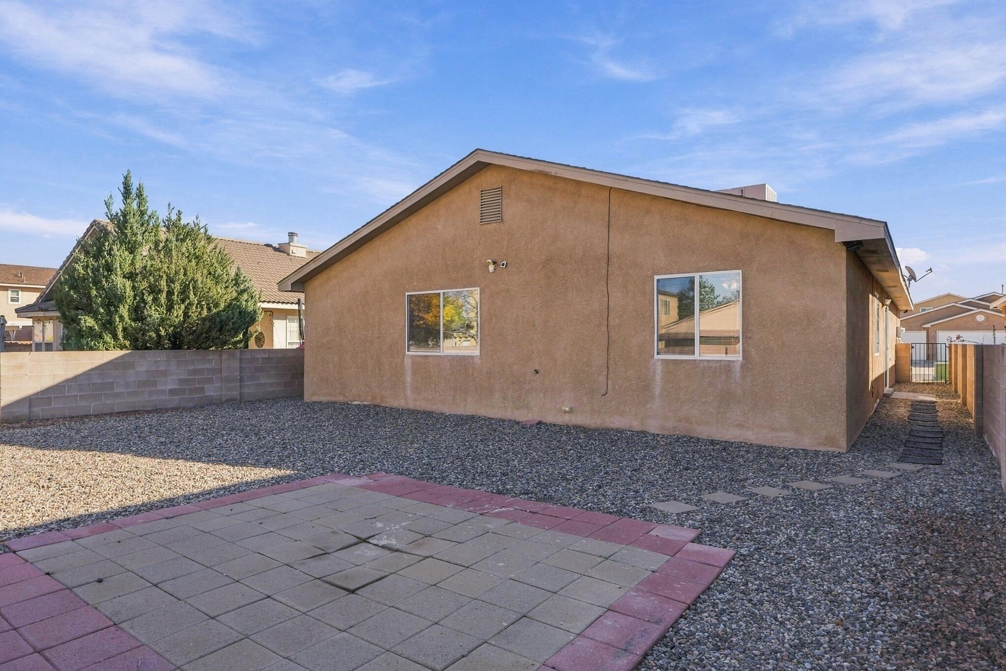 Photo 8 — 6701 Ventana Hills Road NW