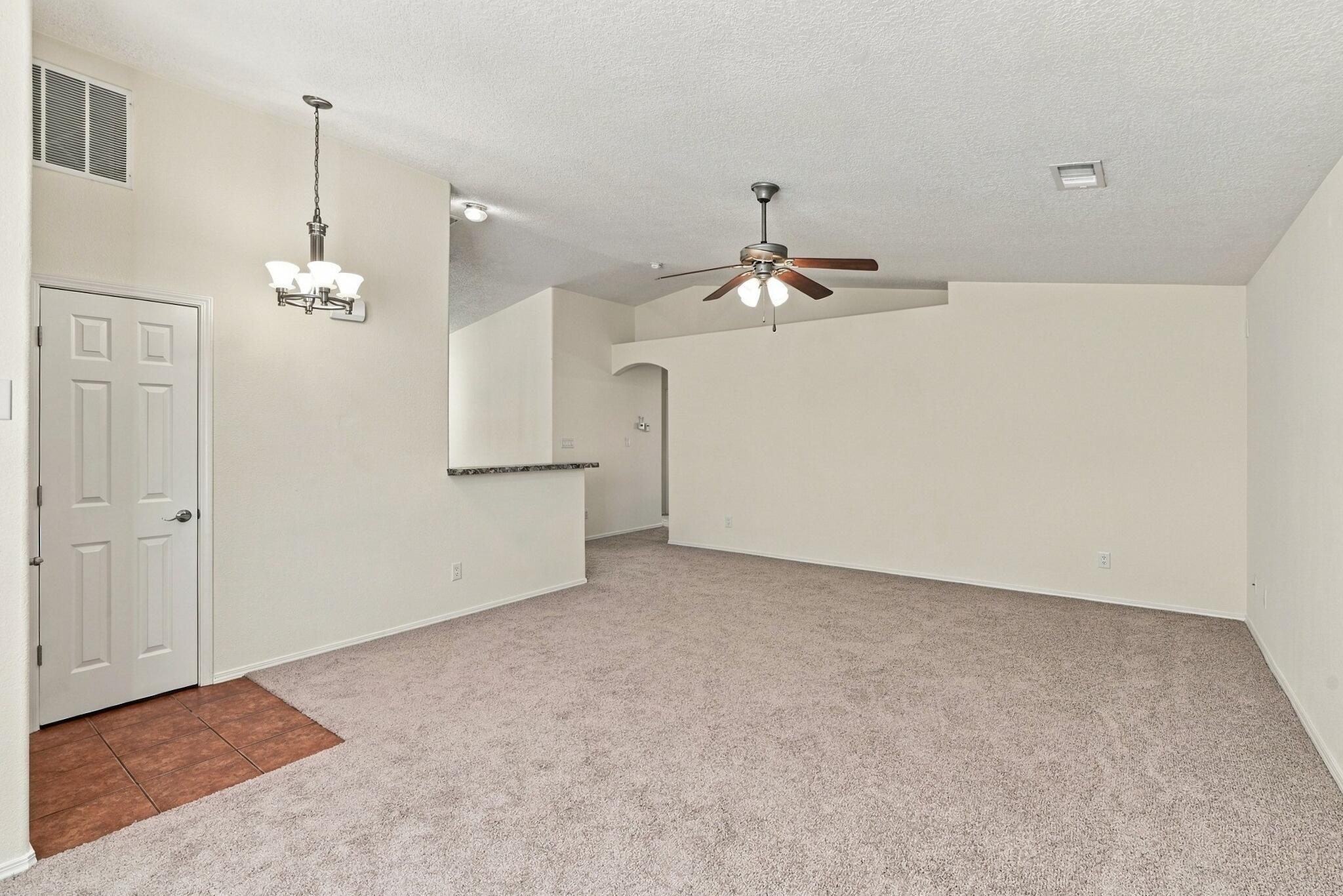 Photo 18 — 6701 Ventana Hills Road NW